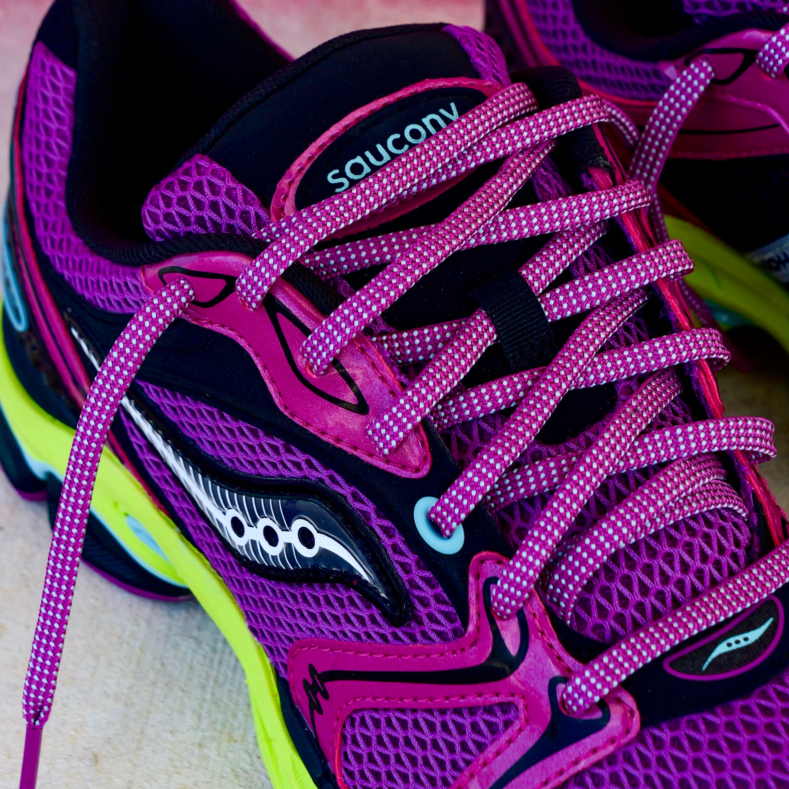 Mens Saucony ProGrid Triumph 4 (Juice)