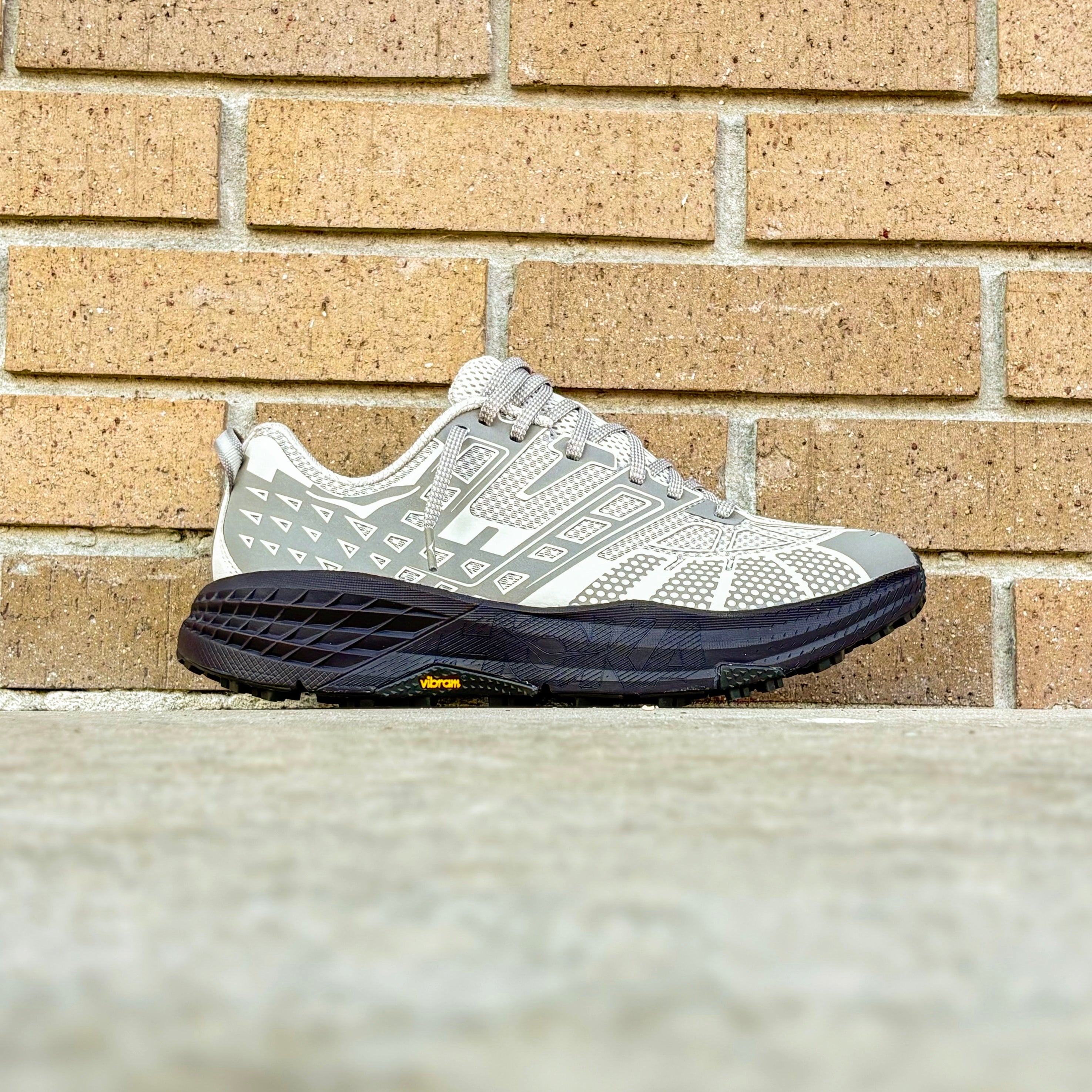 Hoka U SpeedGoat 2 TS (River Rock Grey/ Cast Iron)