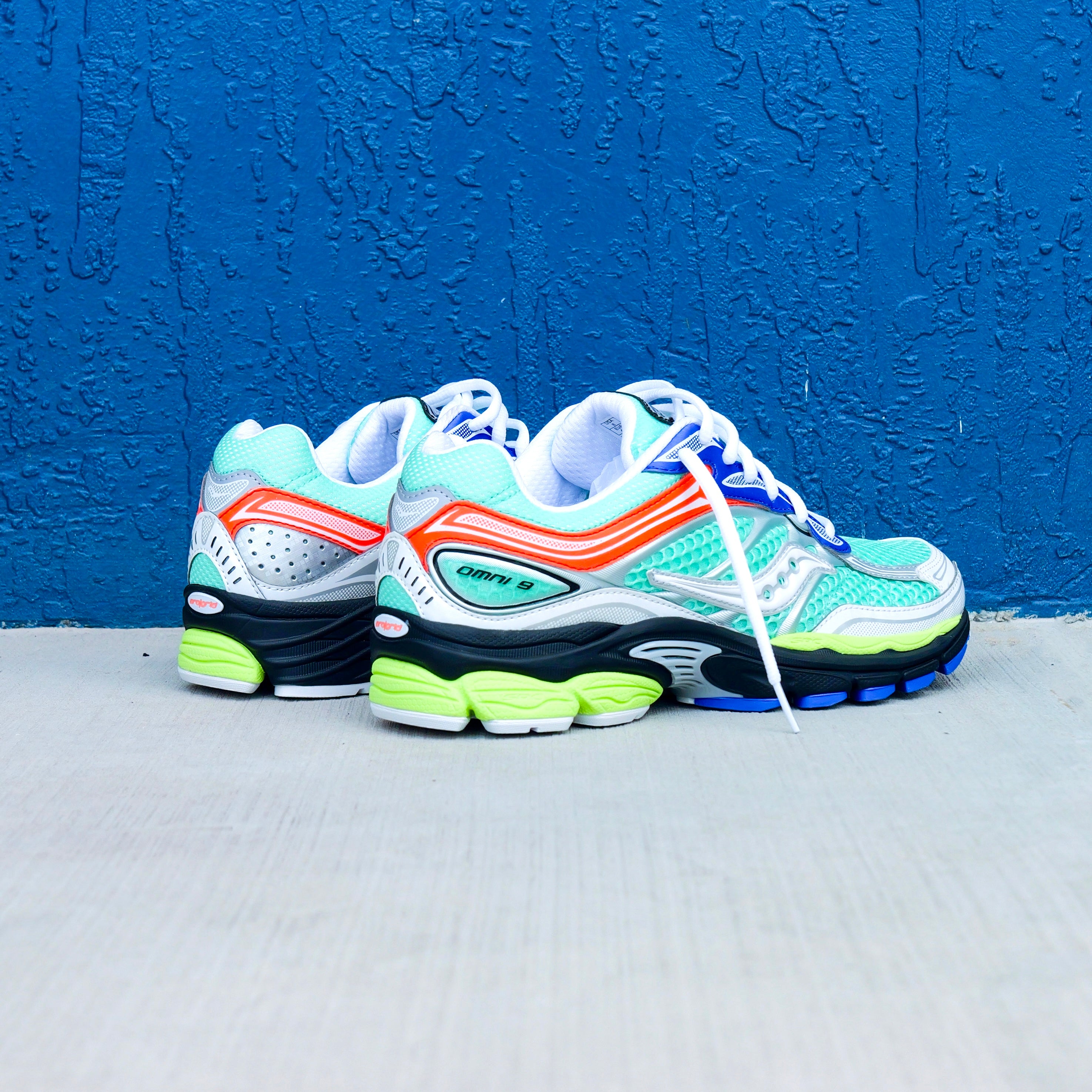 Mens Saucony ProGrid Omni 9 (Mint/Multi)