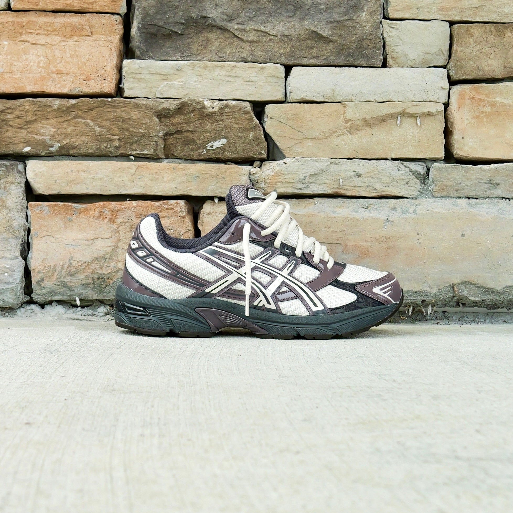Mens Asics Gel-1130 (Oatmeal/Obsidian Grey)
