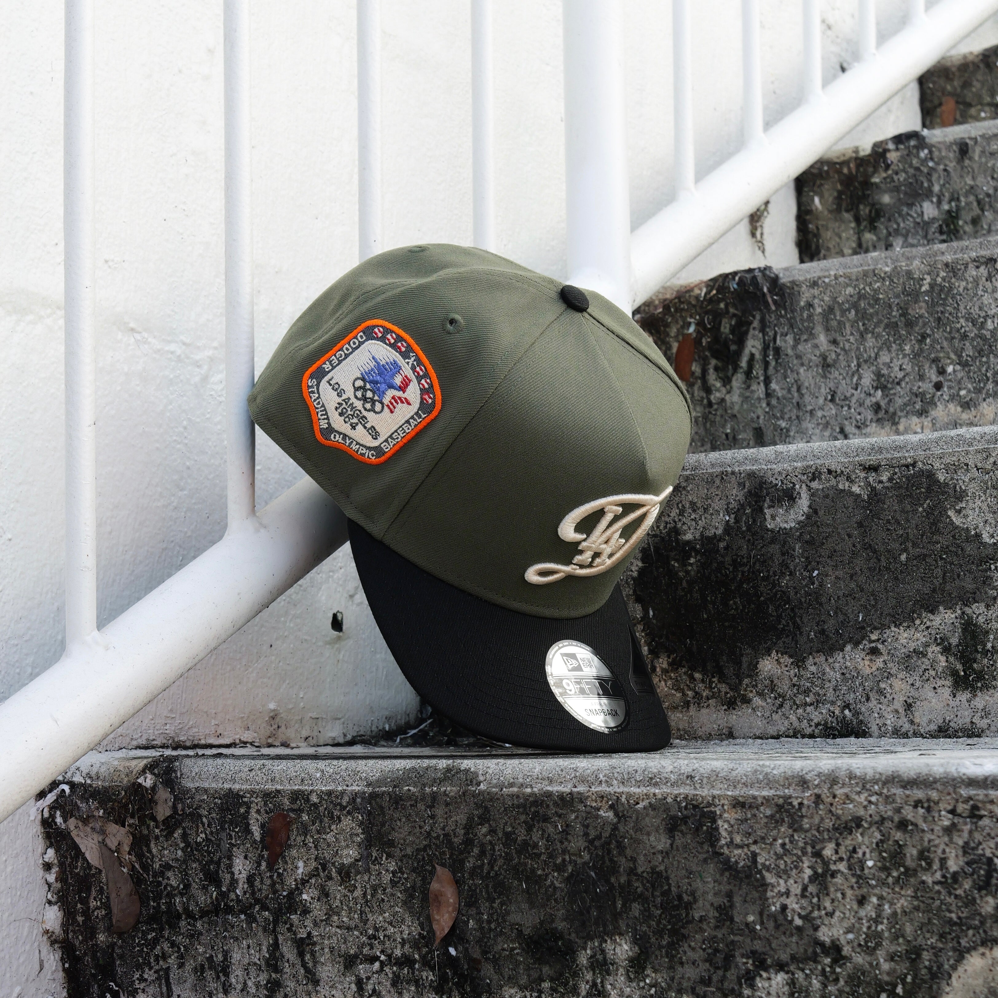 New Era Los Angeles Dodgers 1984 Olympic Stadium 9Fifty A-Frame Snapback