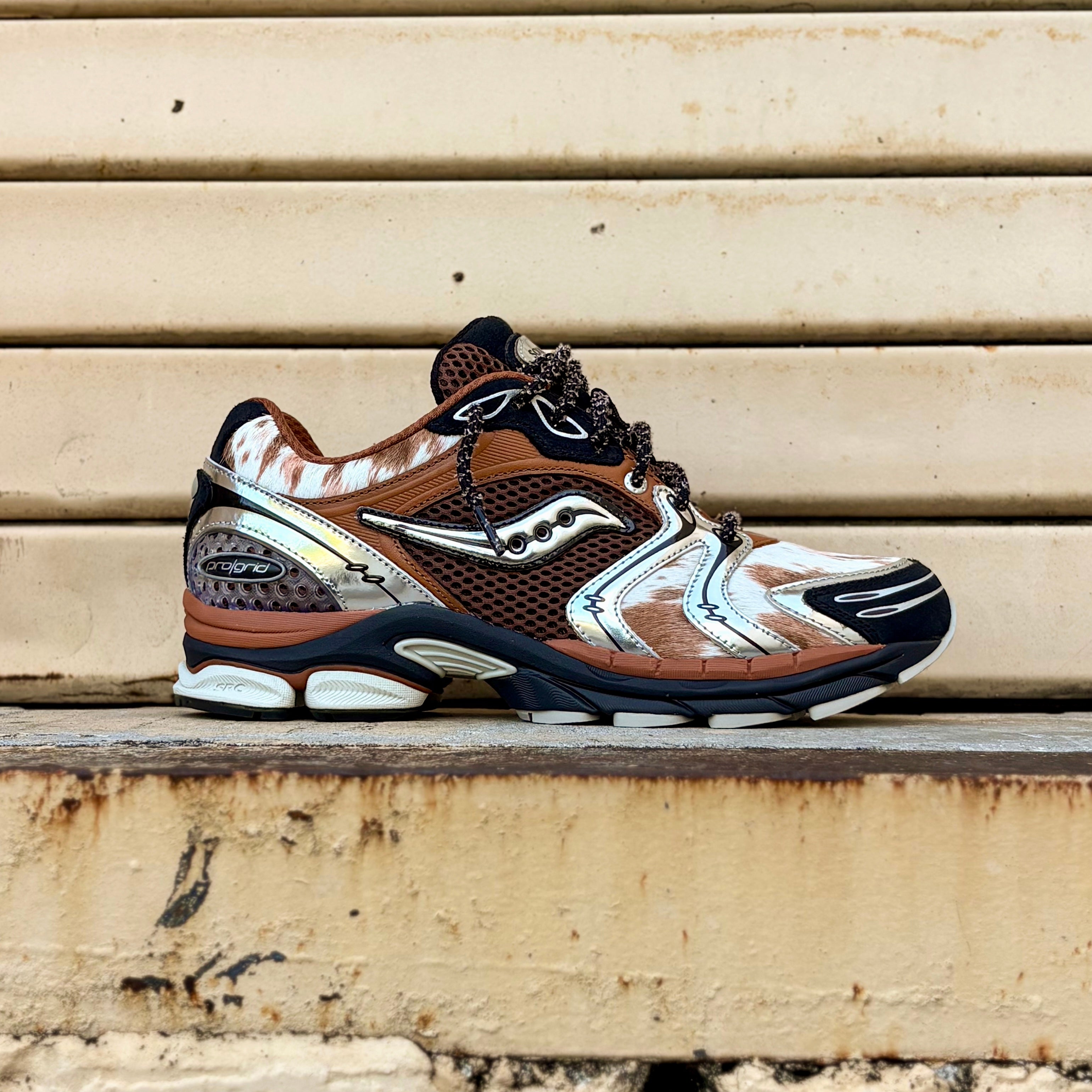 Mens Saucony ProGrid Triumph 4 (Space Cowboy)