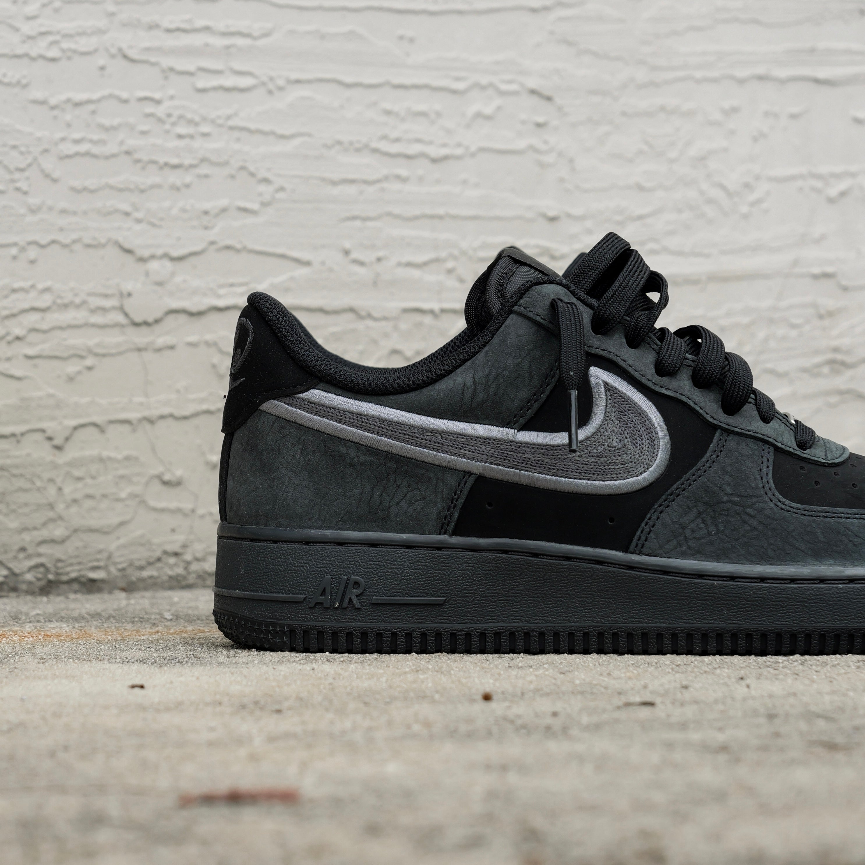 Nike Air Force 1 '07 LV8 (Black/Grey)