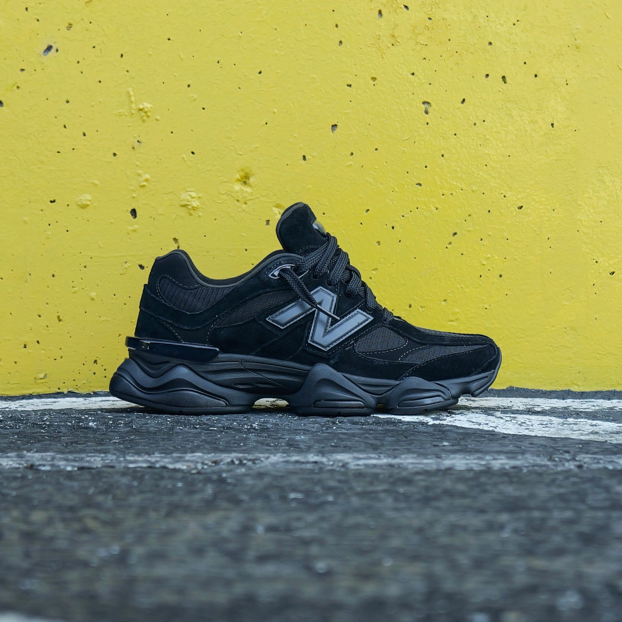 Mens New Balance U9060BPM (Triple Black) - New Balance
