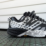 Hoka SpeedGoat 2 TS BKSTR (Black / Stardust)