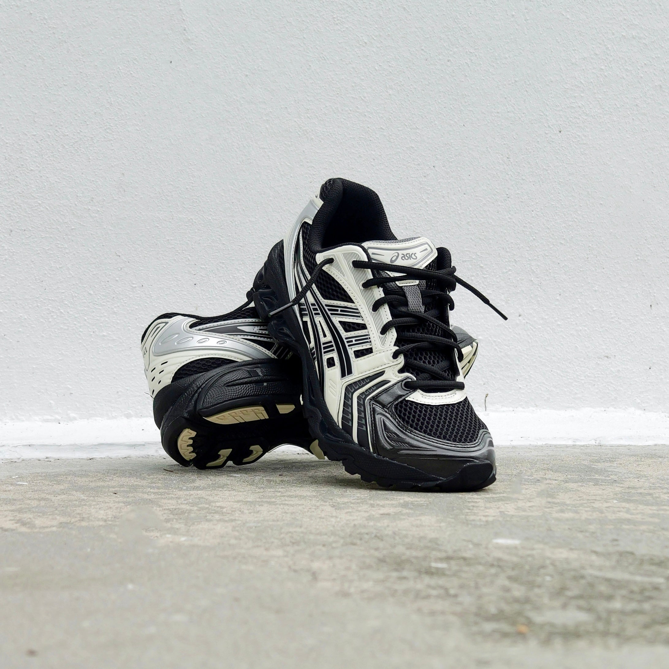 Mens Asics Gel-Kayano 14 (Black/Cream)