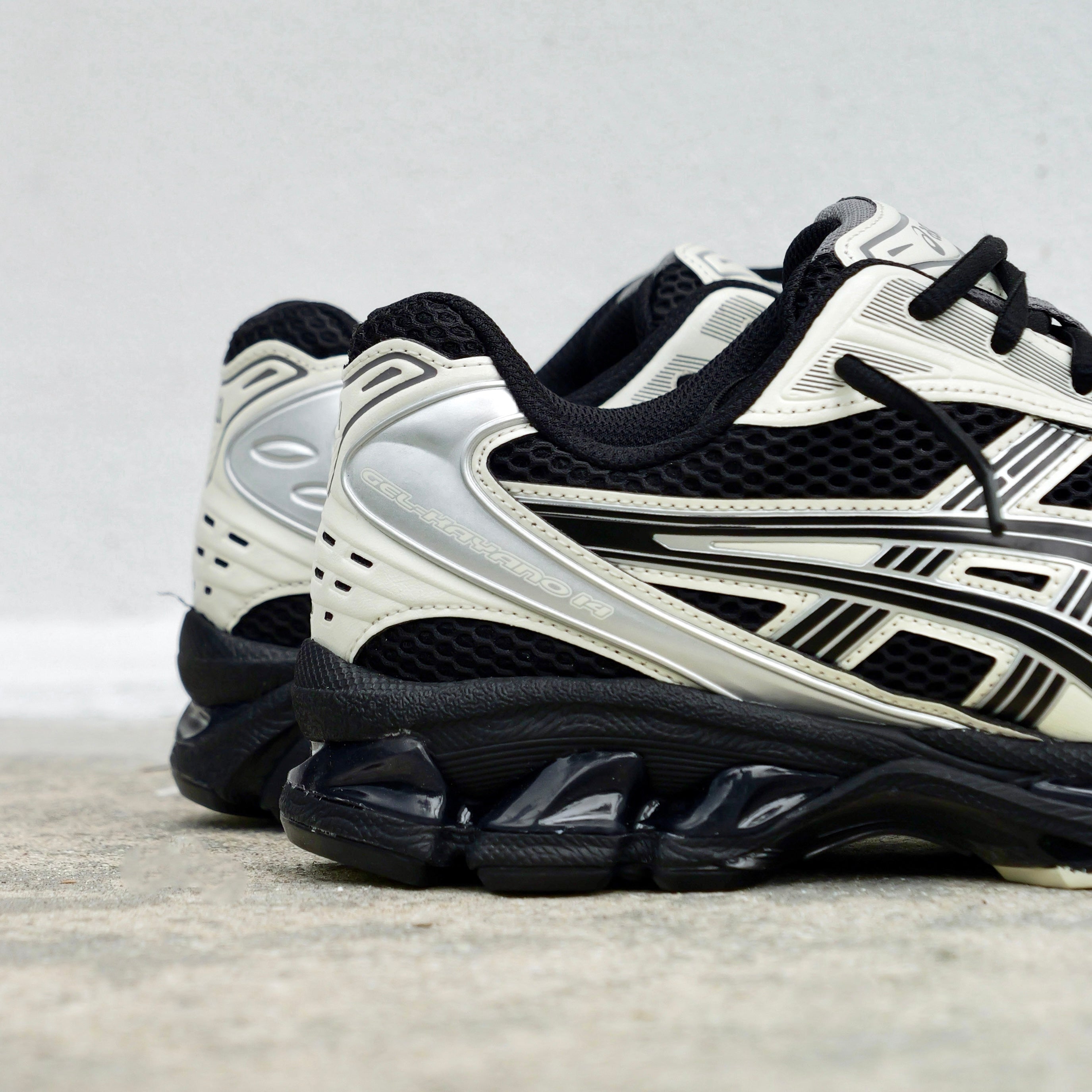 Mens Asics Gel-Kayano 14 (Black/Cream)