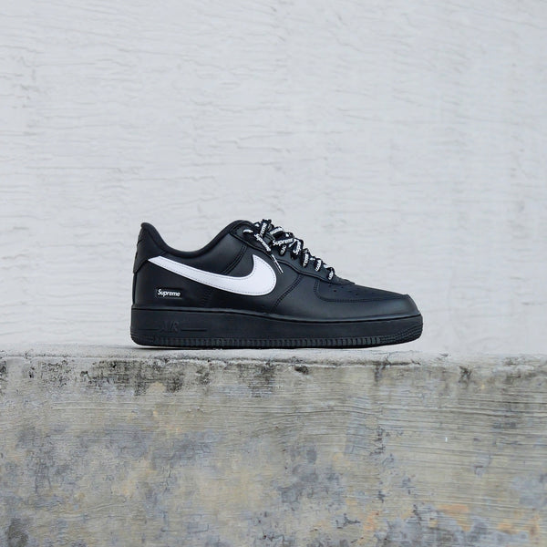 Nike x Supreme Air Force 1 Low SP (Black/White) – SNEAKER TOWN