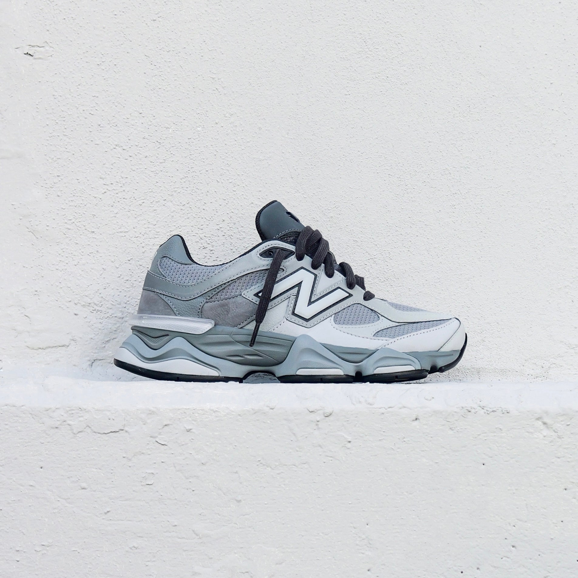 Mens New Balance U9060XS (Wolf Grey) – SNEAKER TOWN