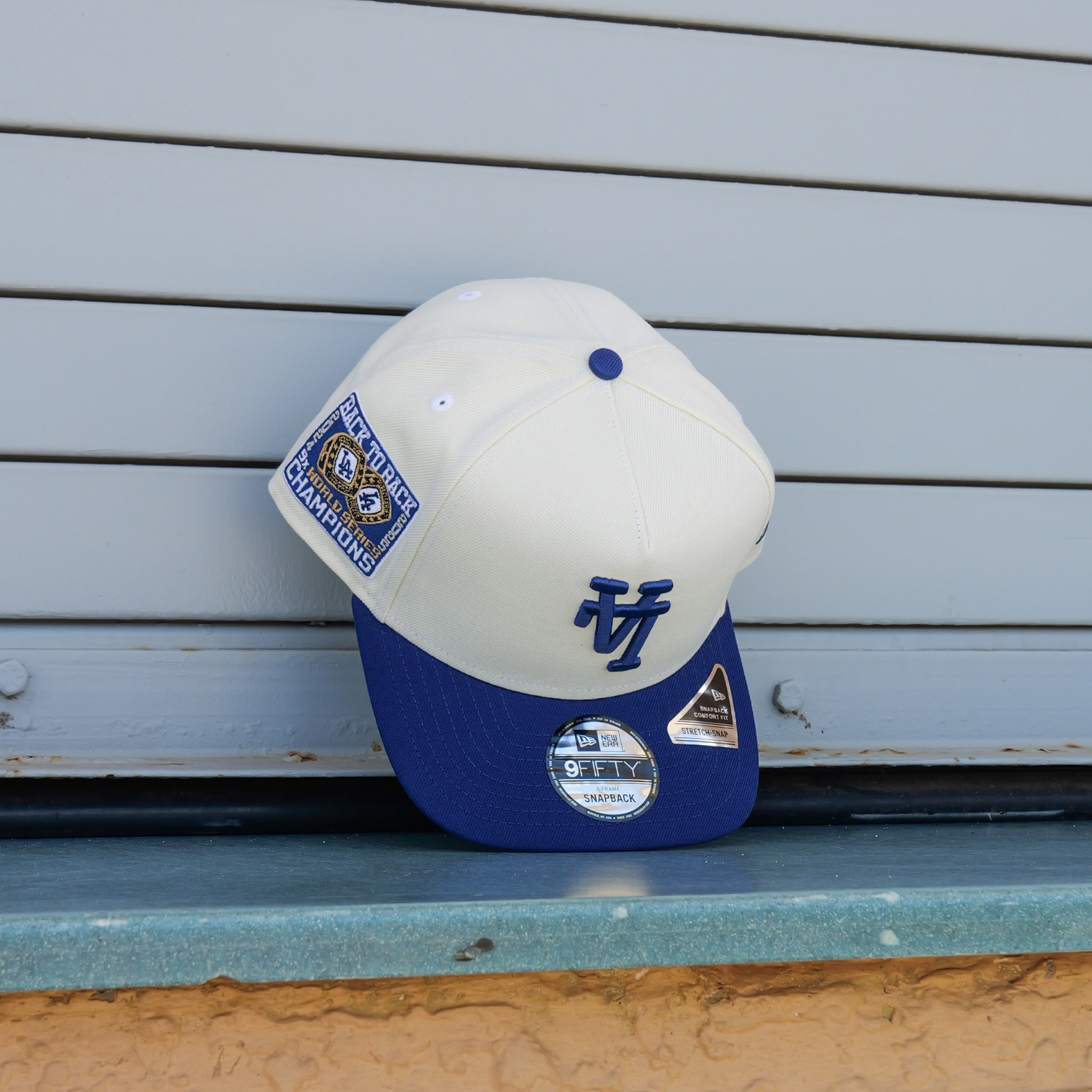 New Era LA Dodgers 24/25 Back To Back Champs 9FIFTY A-Frame Snapback-(Cream/Blue) - New Era