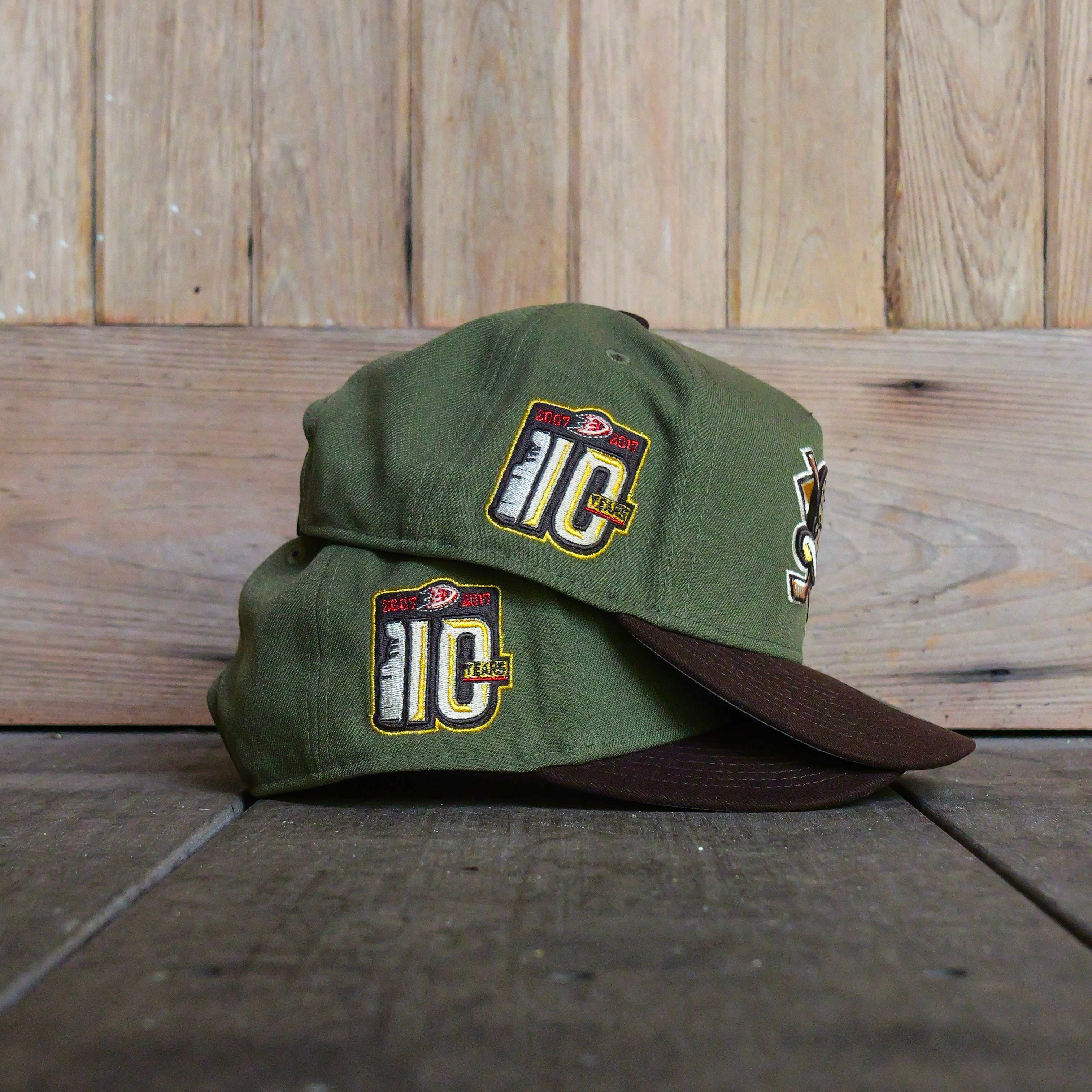 New Era Anaheim Mighty Ducks 10 Year Anniversary 9FIFTY A-Frame Snapback-(Olive/Brown)
