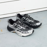 Hoka SpeedGoat 2 TS BKSTR (Black / Stardust)