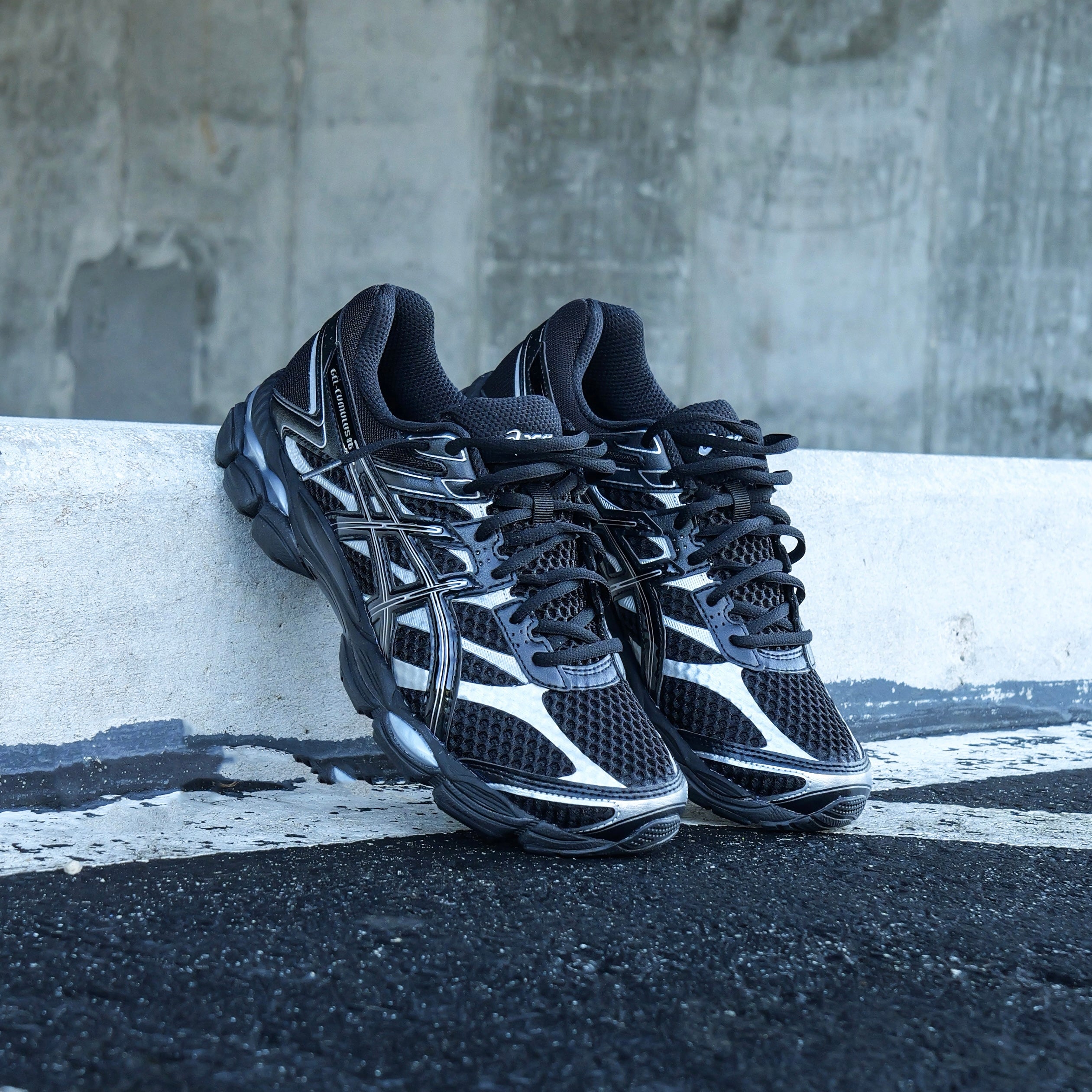 Mens Asics Gel-Cumulus 16 (Black/Black)