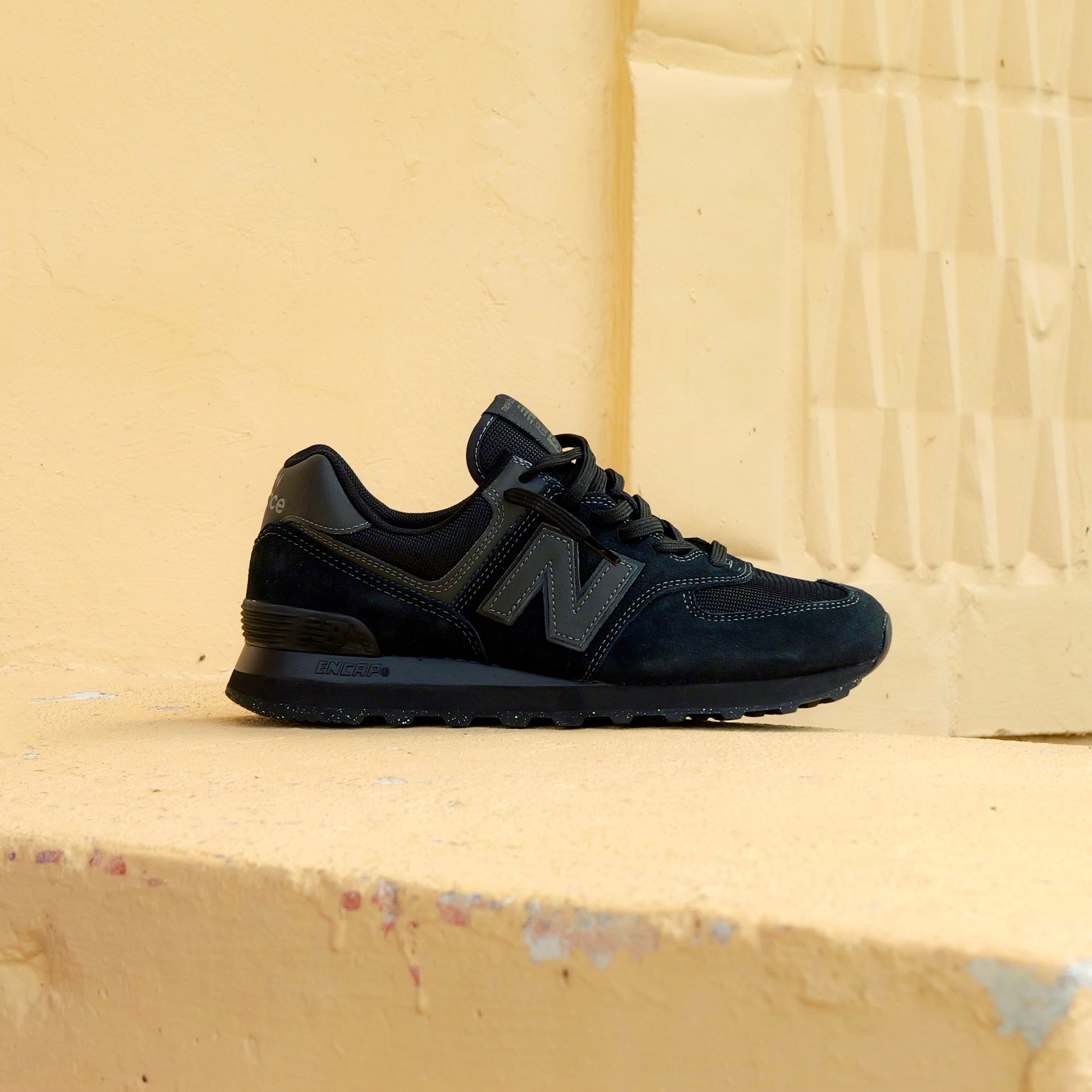 Mens New Balance ML574EVE (Triple Black) – SNEAKER TOWN