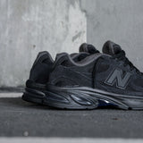 Mens New Balance Abzorb 2010 (Triple Black)-U20107B1