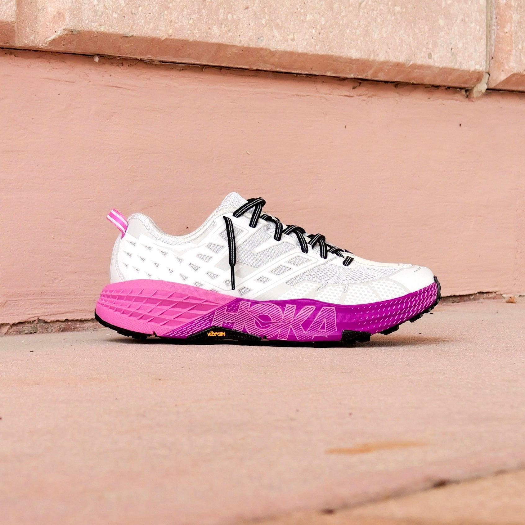 Hoka SpeedGoat 2 CNFC (Cosmic Grey / Neon Fuchsia) – SNEAKER TOWN