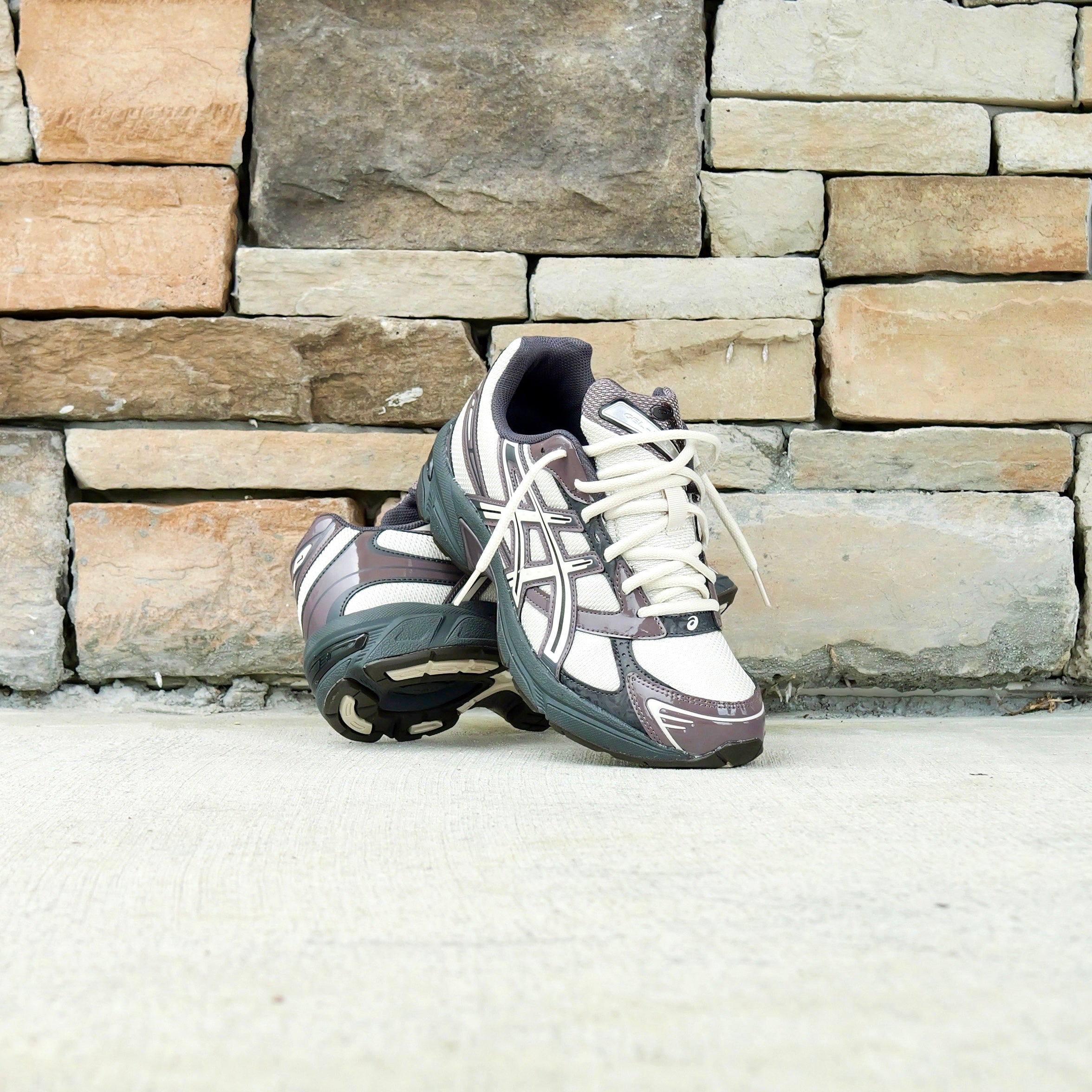Mens Asics Gel-1130 (Oatmeal/Obsidian Grey)
