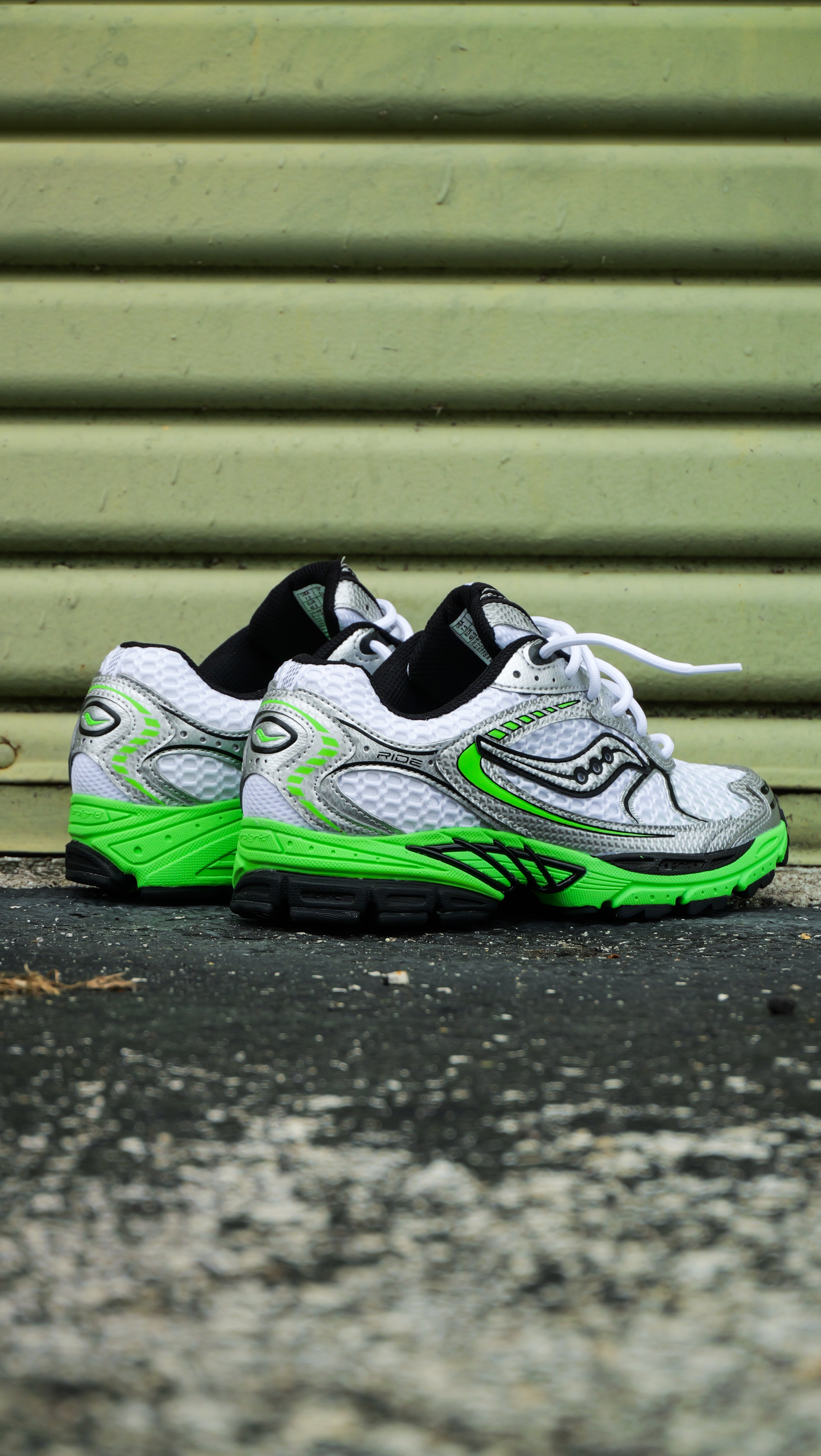 Mens Saucony Progrid Ride 1 (White/Slime)