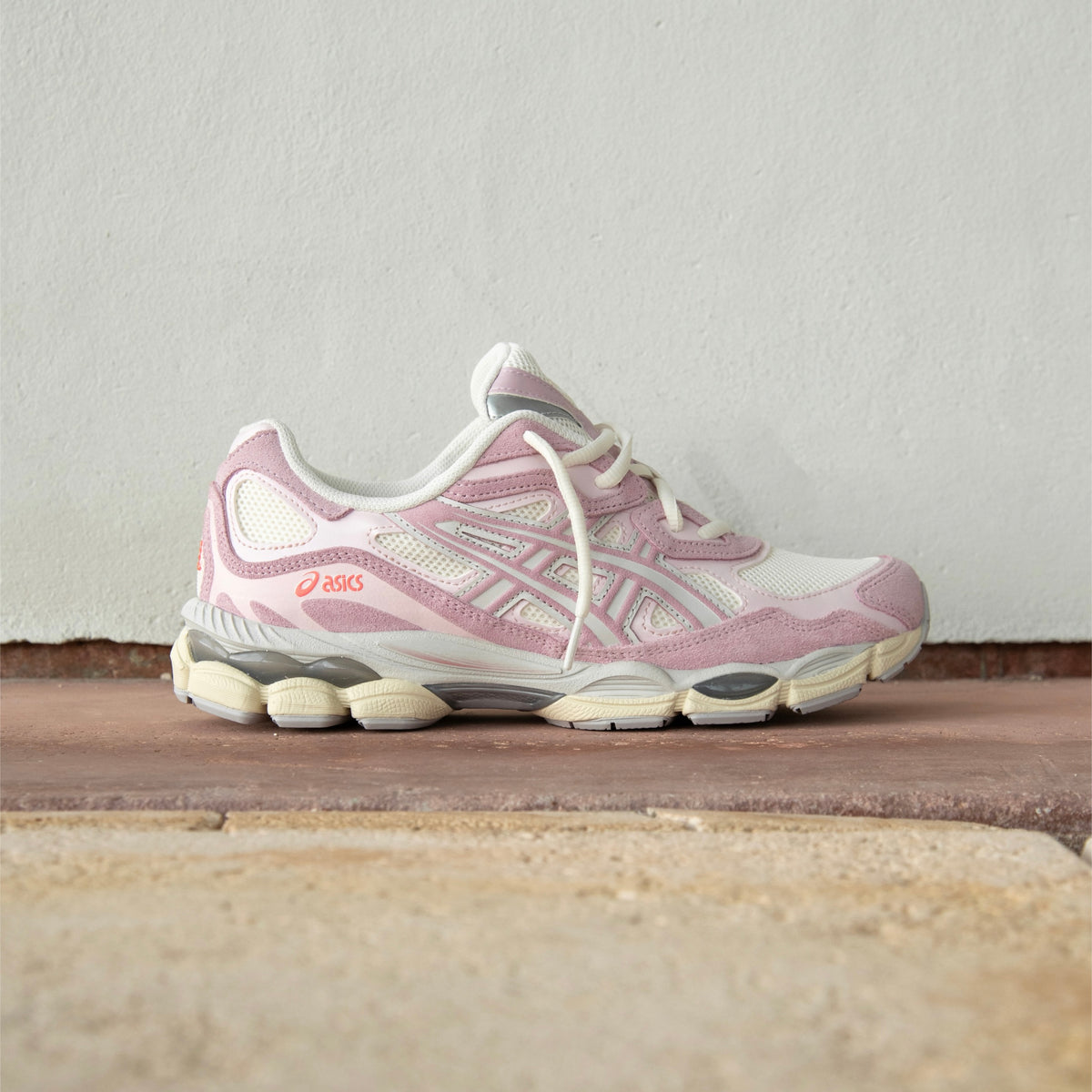 Mens Asics Gel-NYC (Cream/Rose Water) – SNEAKER TOWN