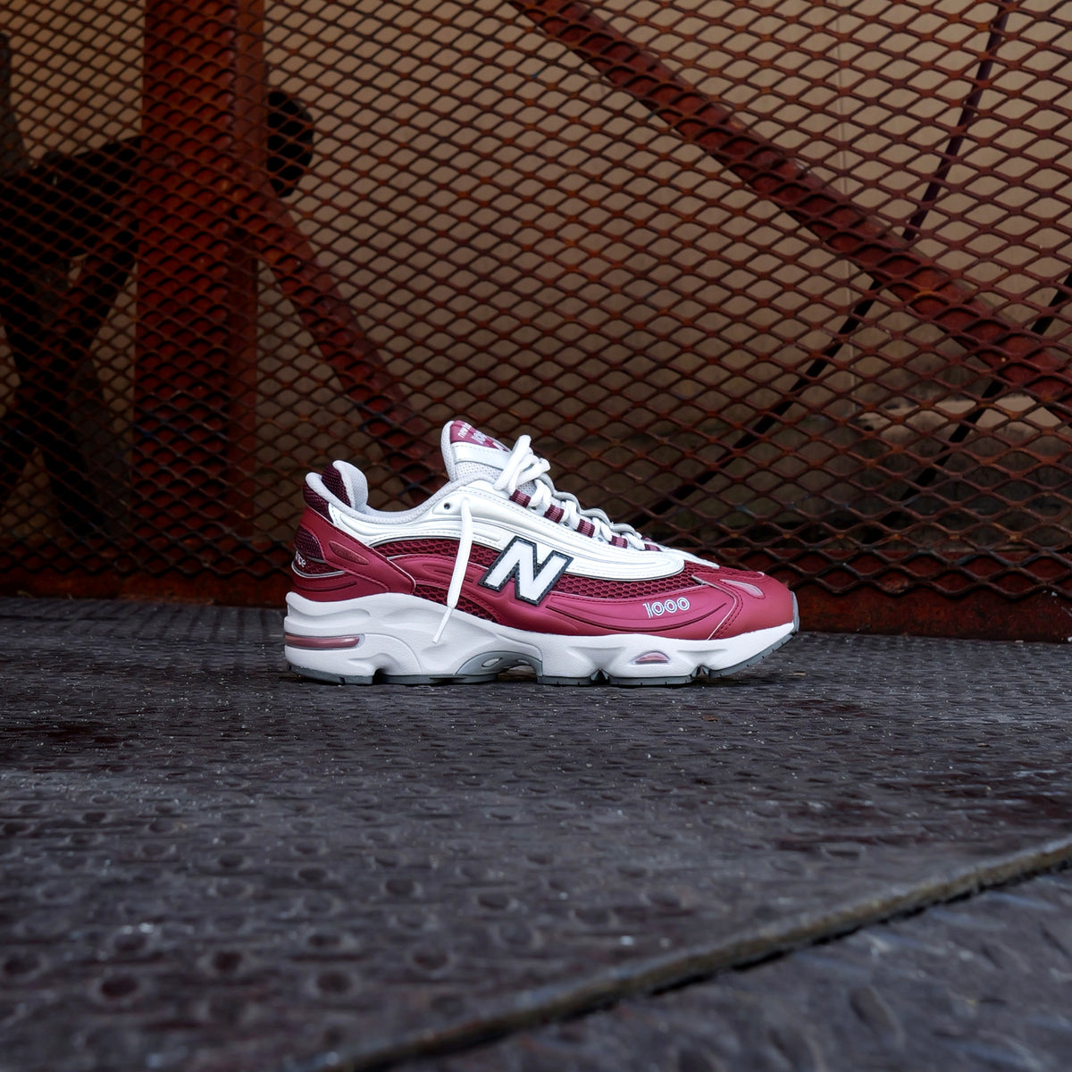New Balance 1000 (Red/Grey) - M1000Q – SNEAKER TOWN display picture 2