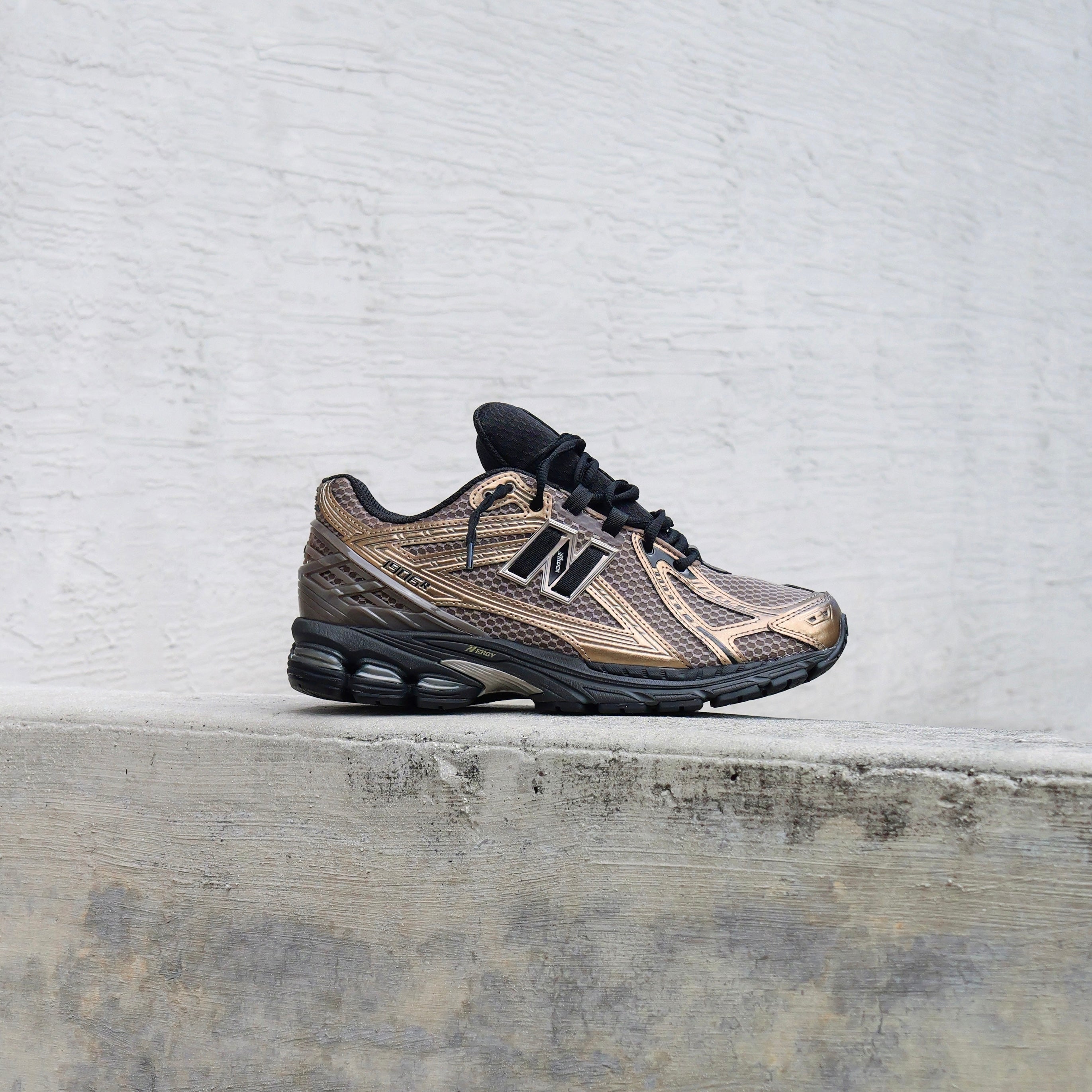 Mens New Balance 1906R (Bronze/Black) U1906RCJ – SNEAKER TOWN