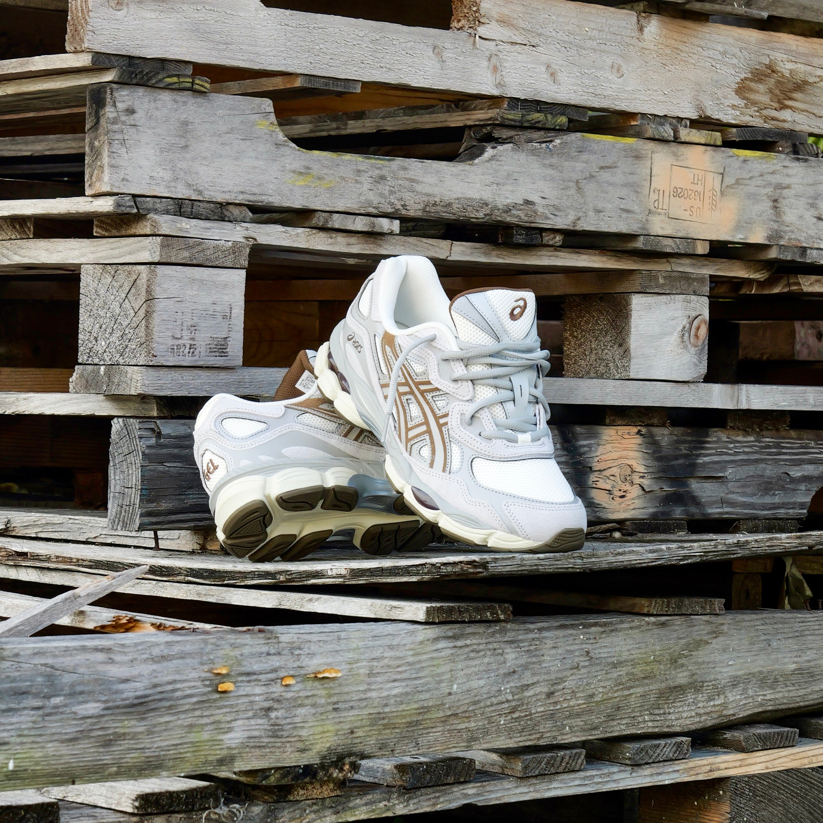 Mens Asics Gel-NYC (Cream/Cement Grey) - Asics