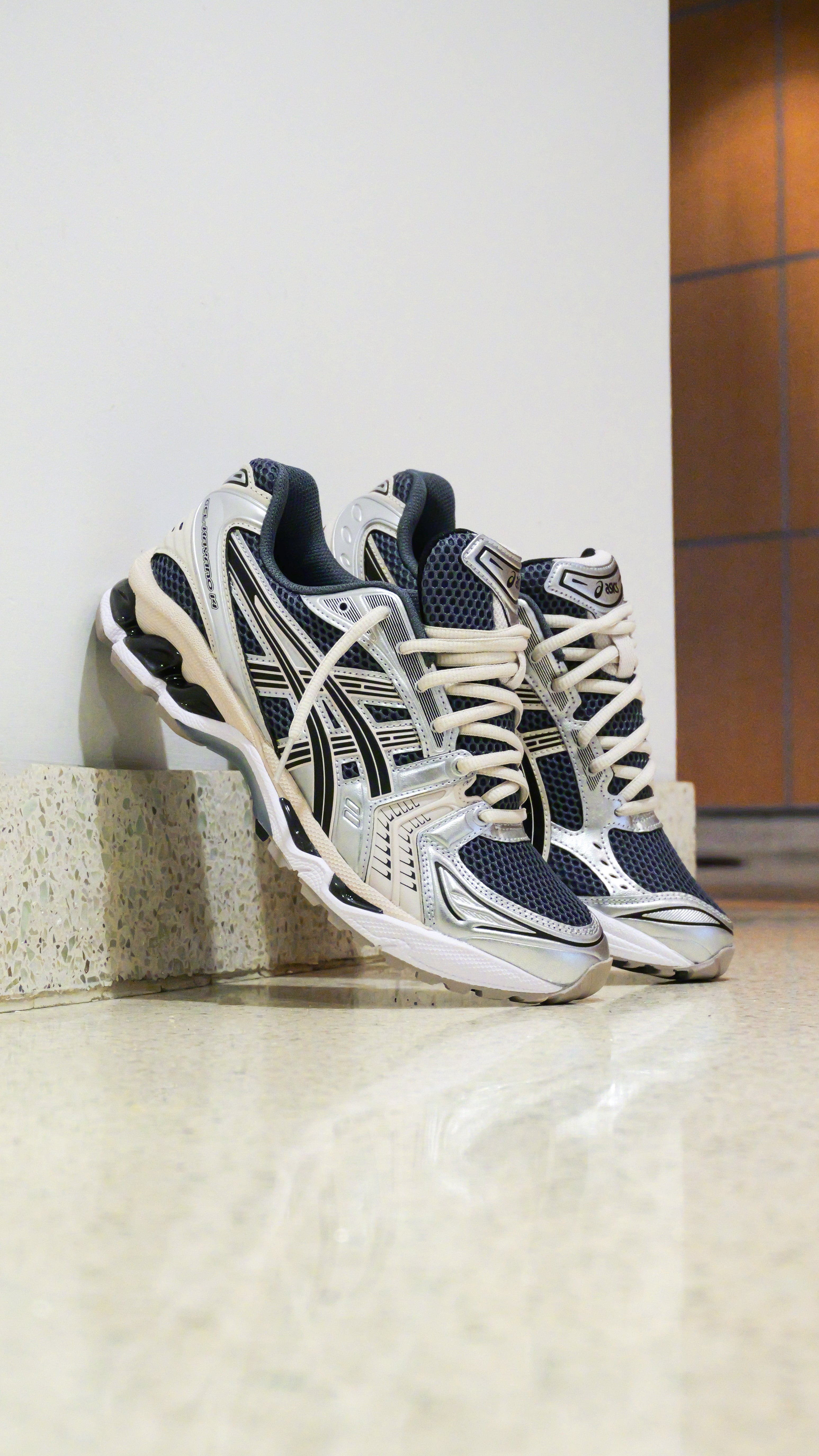 Mens Asics Gel-Kayano 14 (Carrier Grey/Black)