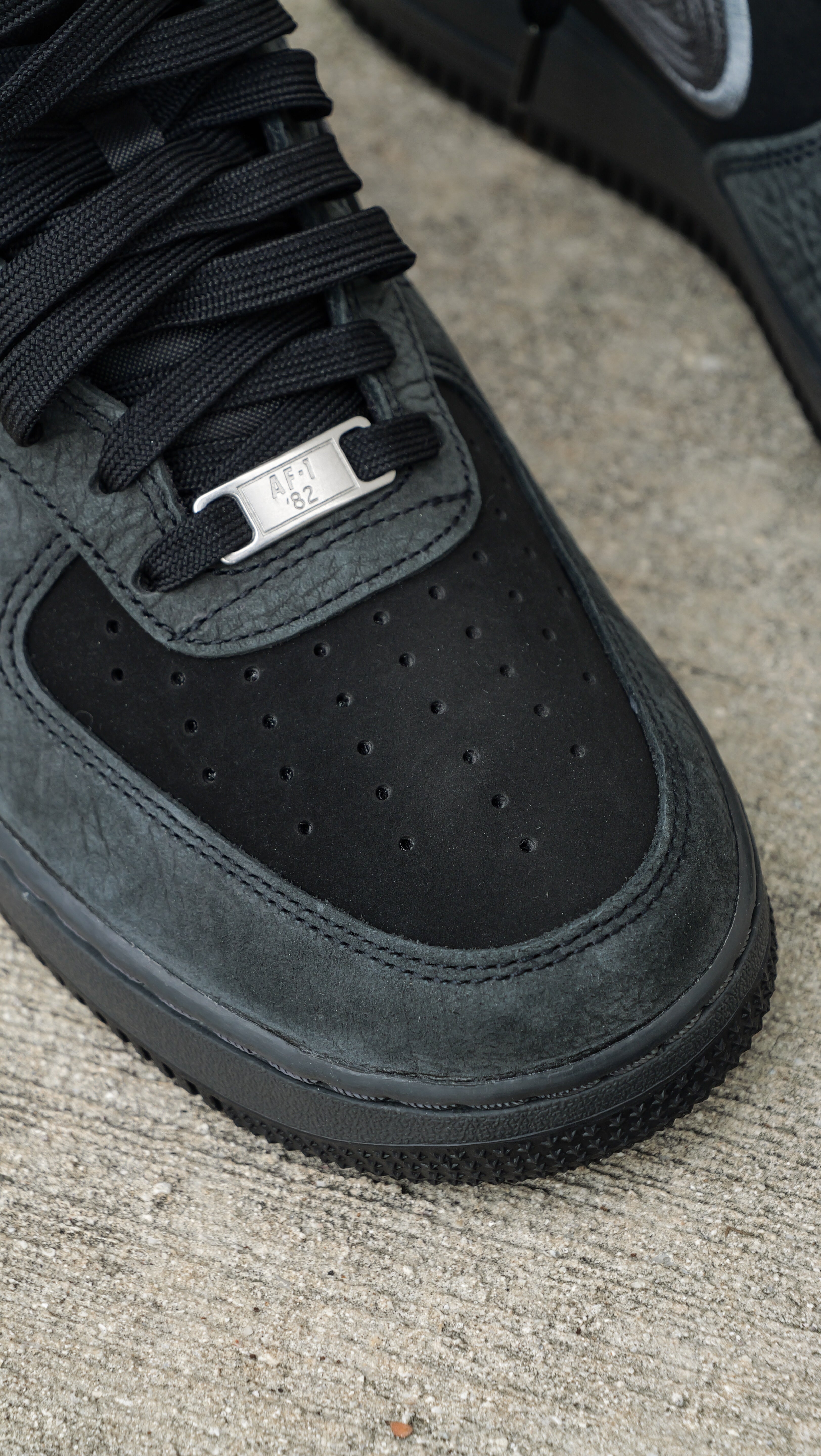 Nike Air Force 1 '07 LV8 (Black/Grey)