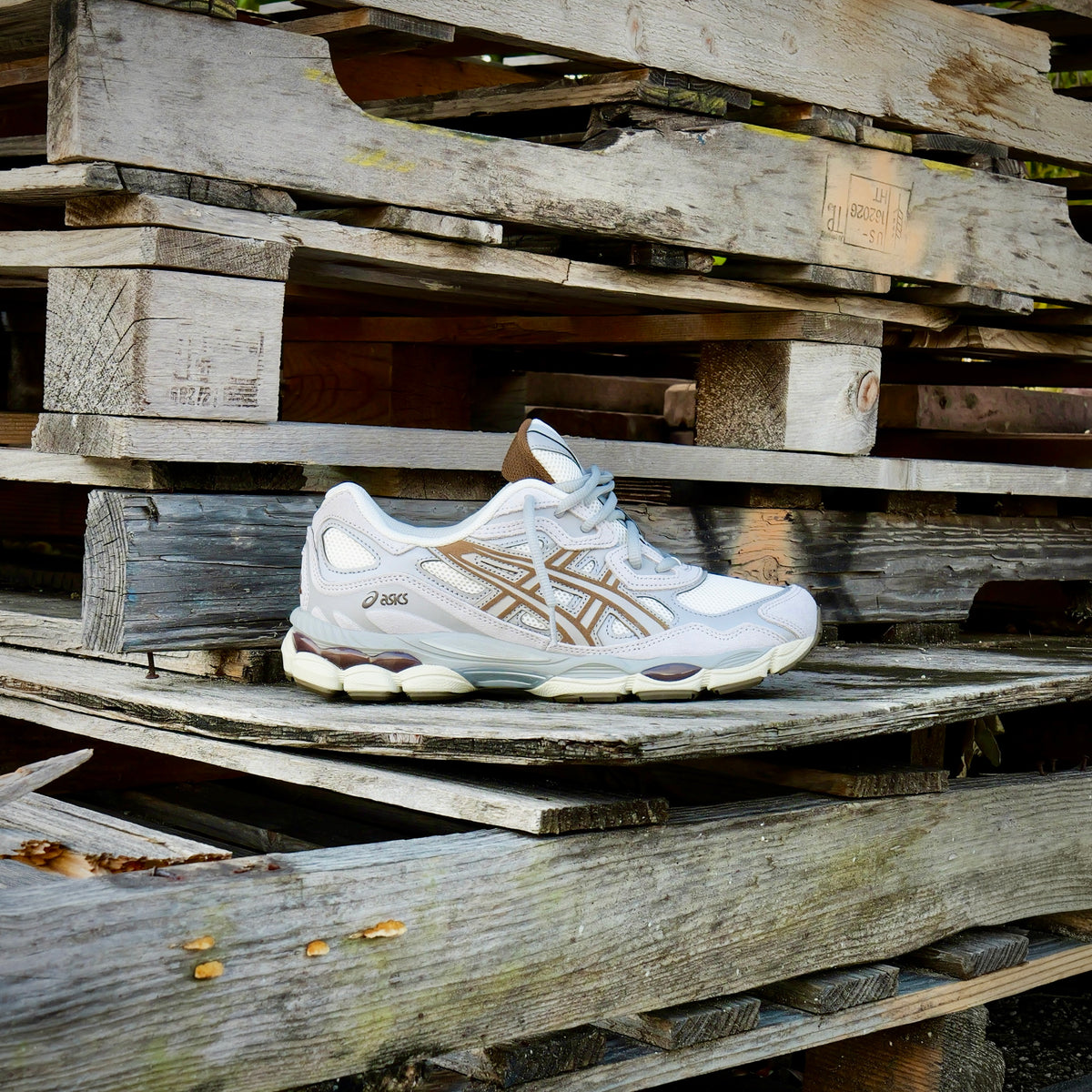 Mens Asics Gel-NYC (Cream/Cement Grey) – SNEAKER TOWN