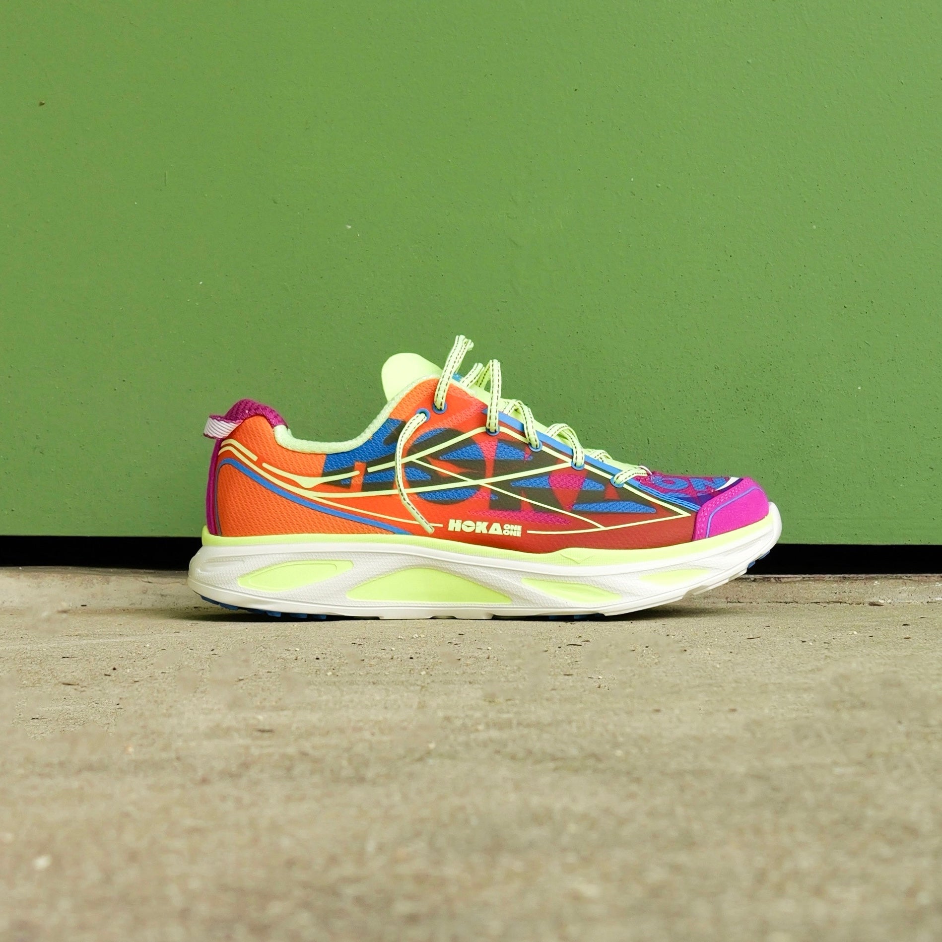 hukuhuku Hoka U Huaka Pro (Fuchsia/Neon Yuzu) – SNEAKER TOWN