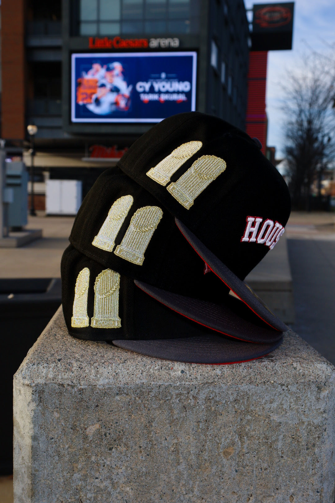 New Era Houston Astros 17' 22' Championship Trophies Side Patch Fitted (Black/Graphite)