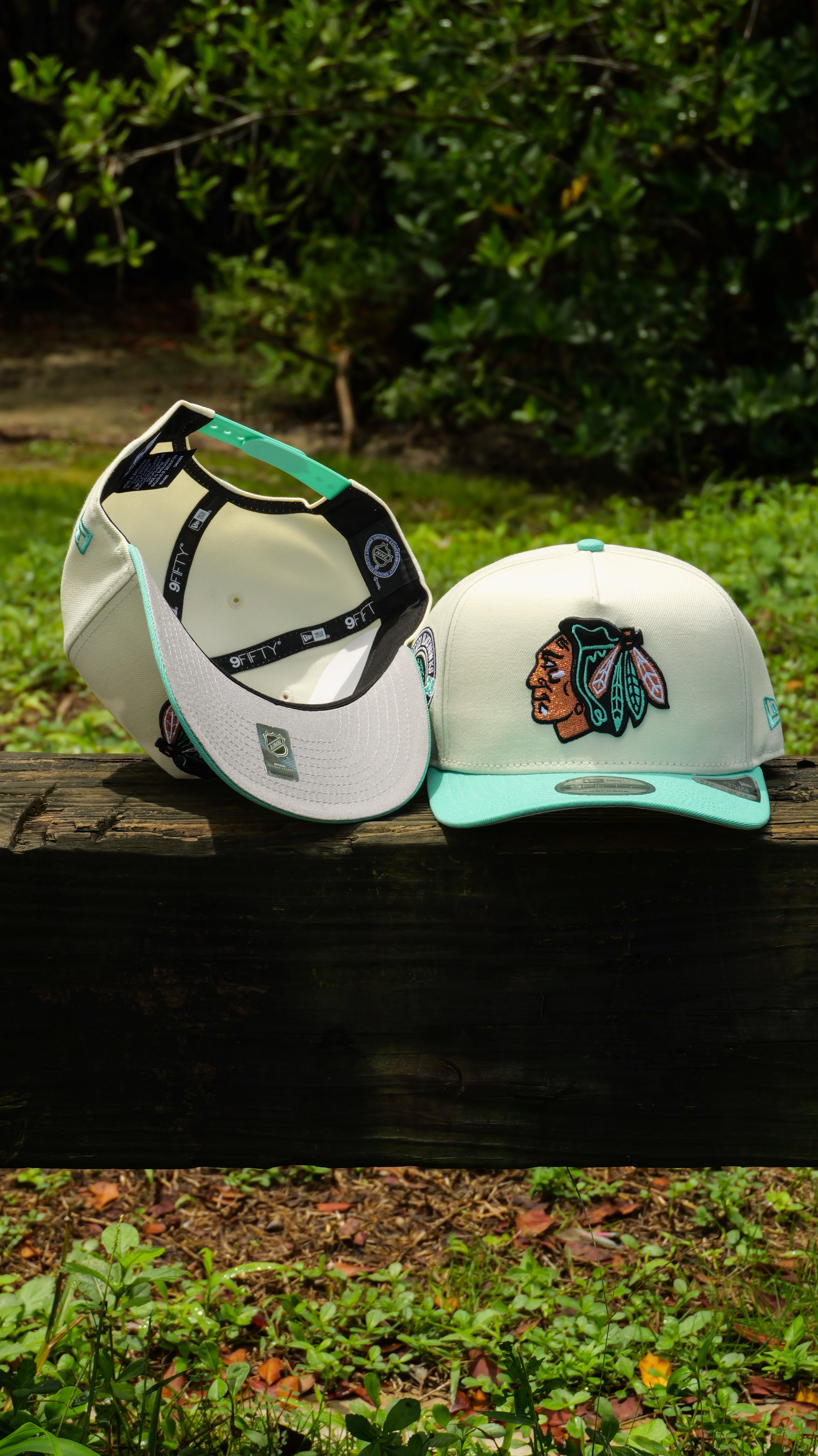 New Era Chicago Blackhawks 1926 Inaugural Season 9FIFTY A-Frame Snapback-(Chrome/Mint)