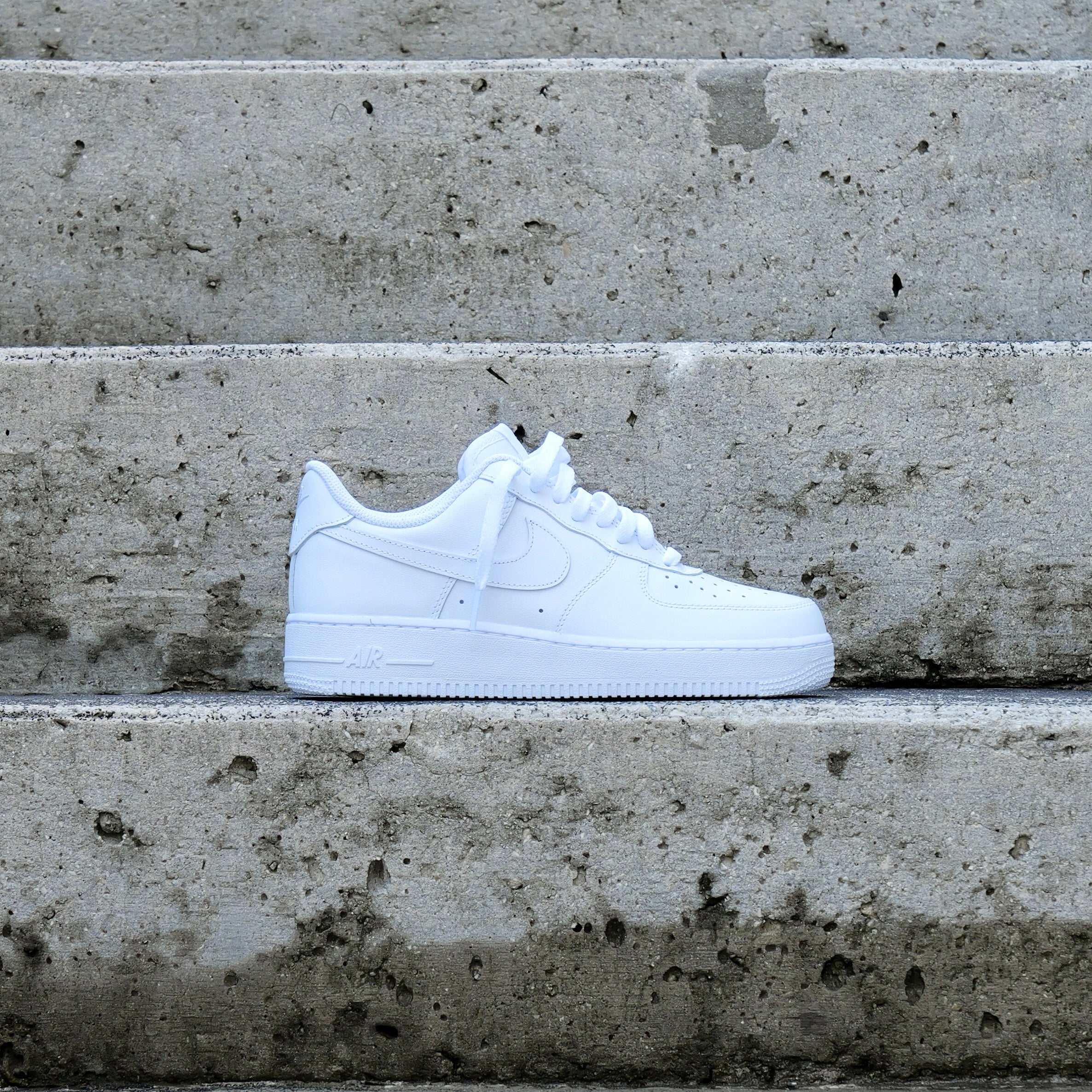 Nike Air Force 1 Low 07 (White) - Nike