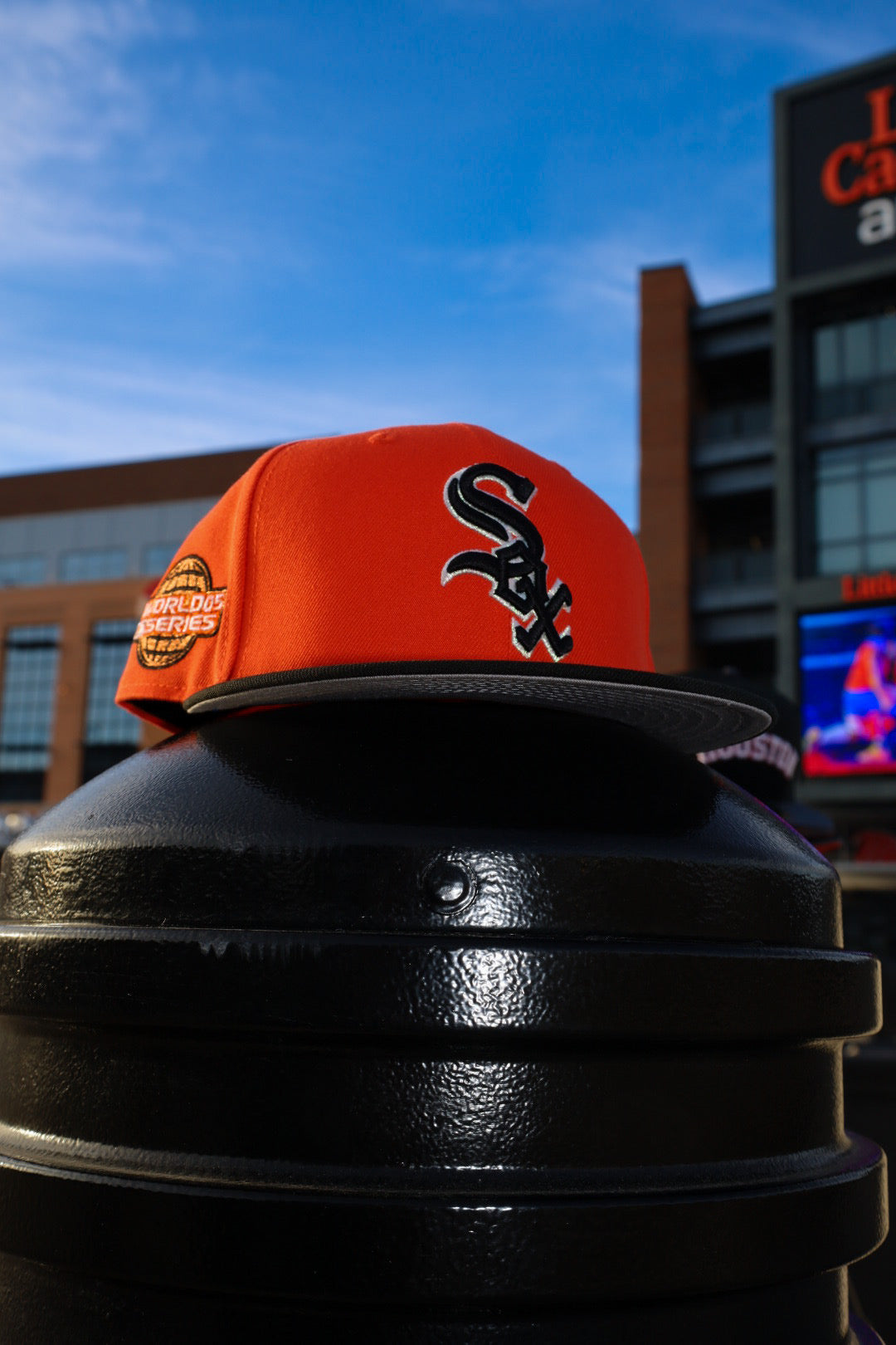 New Era Chicago White Sox 2005 World Series Side Patch Fitted (Orange/Black)