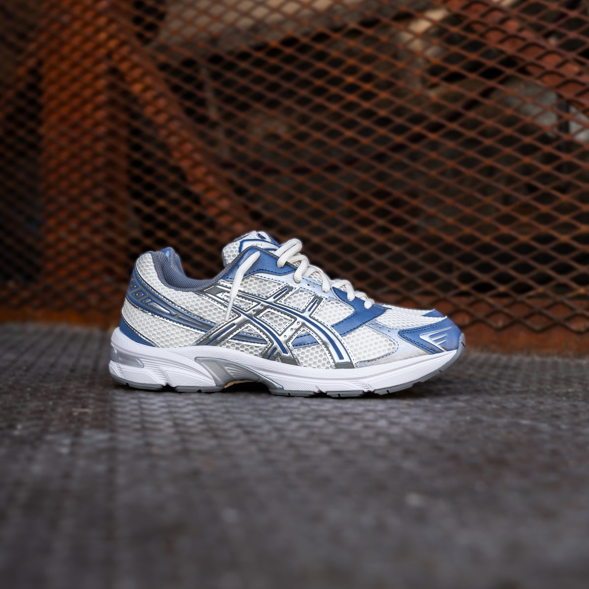 Asics Blue and Cream Athletic Sneakers ASICS GEL-Nandi 360 Cream/Mako Blue 1021A284-100 Men main image 2