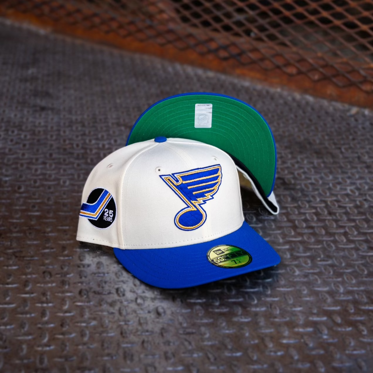 New Era St. Louis Blues 25th Anniversary Green UV 59Fifty Fitted (Off White/Royal) - New Era
