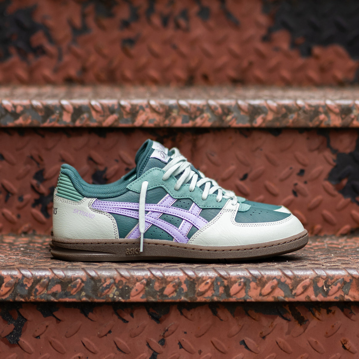 Asics Skyhand OG Sneakers in Dark Neptune and Violet Light Unboxing ASICS Skyhand OG: Dark Neptune & Violet Light | TikTok main image 4