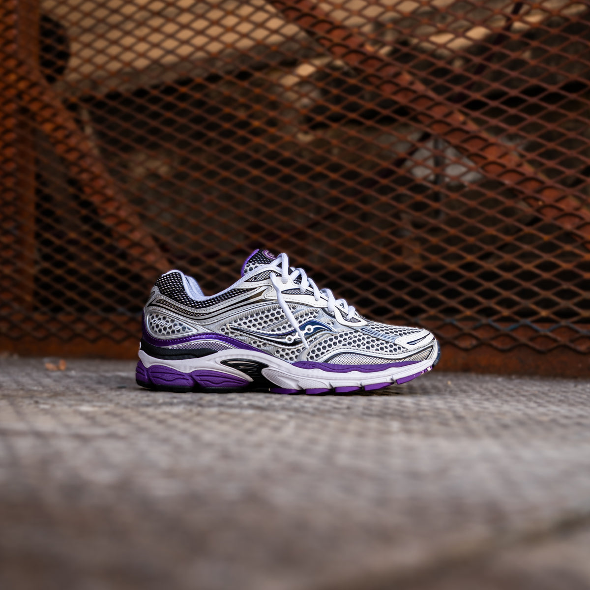 Mens Saucony ProGrid Omni 9 (Silver/Purple) – SNEAKER TOWN display picture 2