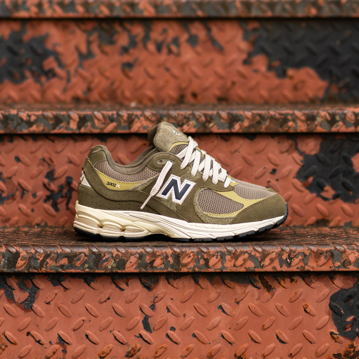 Mens New Balance 2002R (Green/Green) - M2002RZD – SNEAKER TOWN