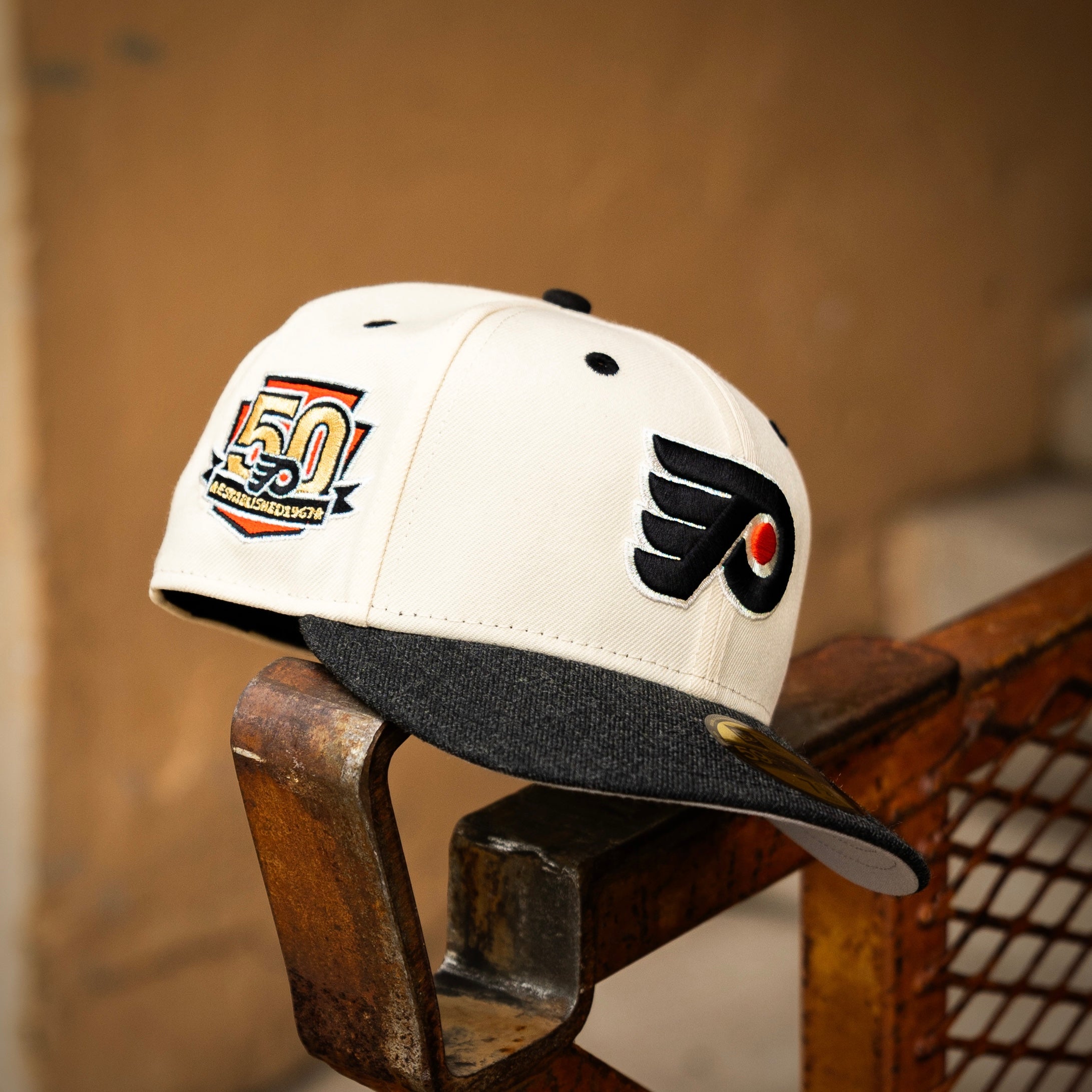 New Era Philadelphia Flyers 50th Anniversary Grey UV 59Fifty Fitted (Off White/Heather Black) - New Era