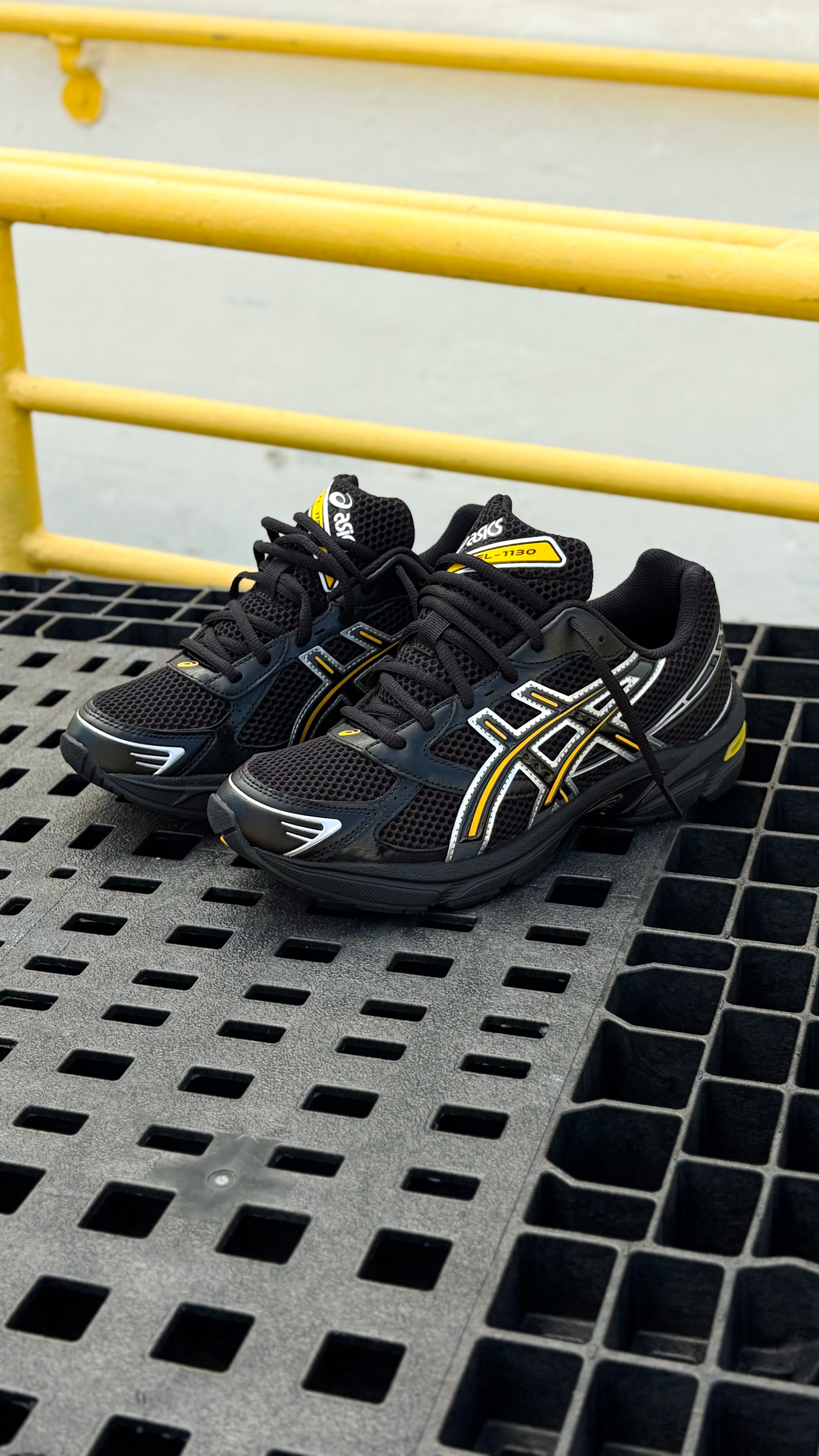 Mens Asics Gel-1130 (Black/Yellow)