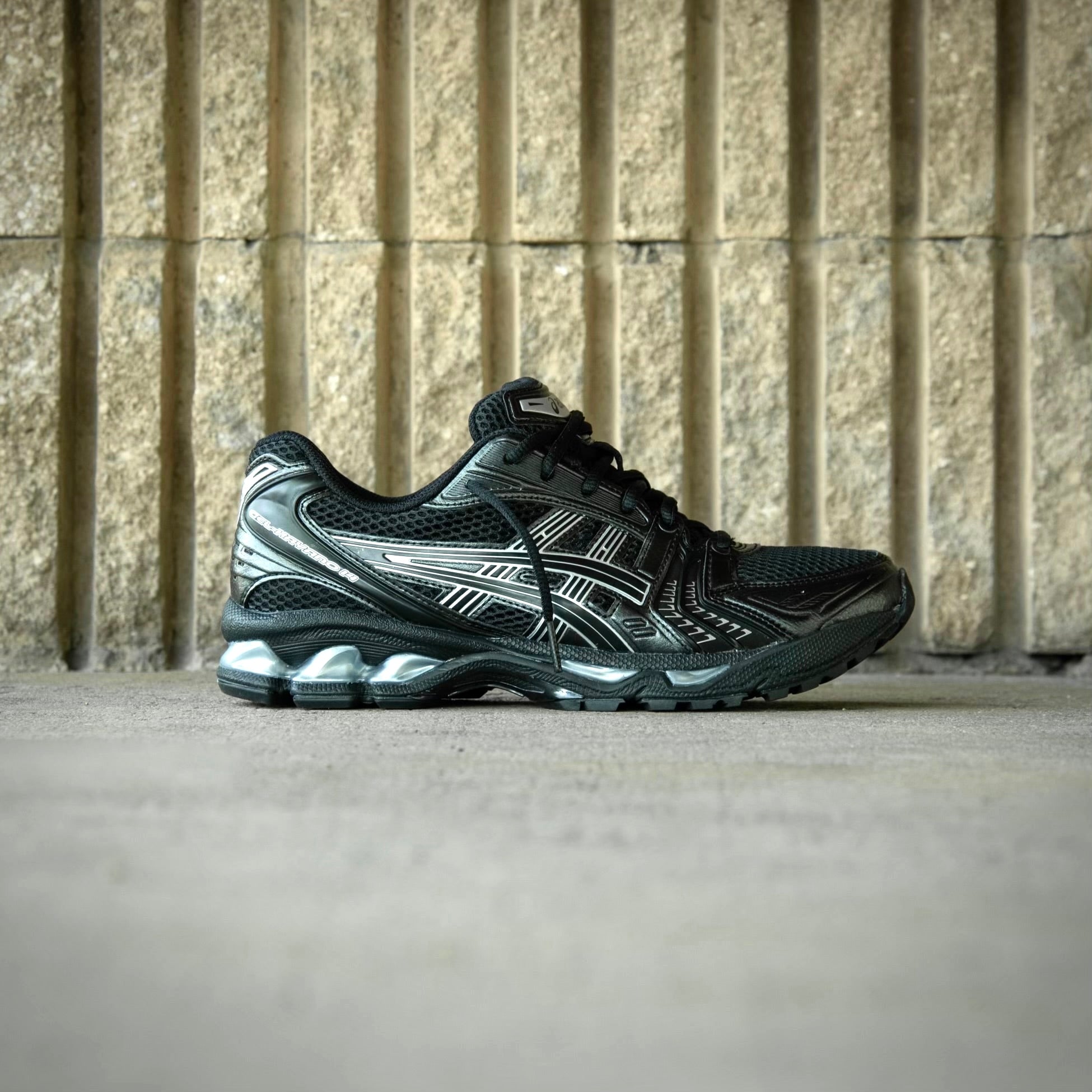 ASICS GEL-KAYANO 14 Black／Pure silver 28 Buy Asics Gel Kayano 14 'Black Pure Silver' - 1201A019 006 | GOAT