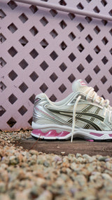 Mens Asics Gel-Kayano 14 (Cream/Sweet Pink)