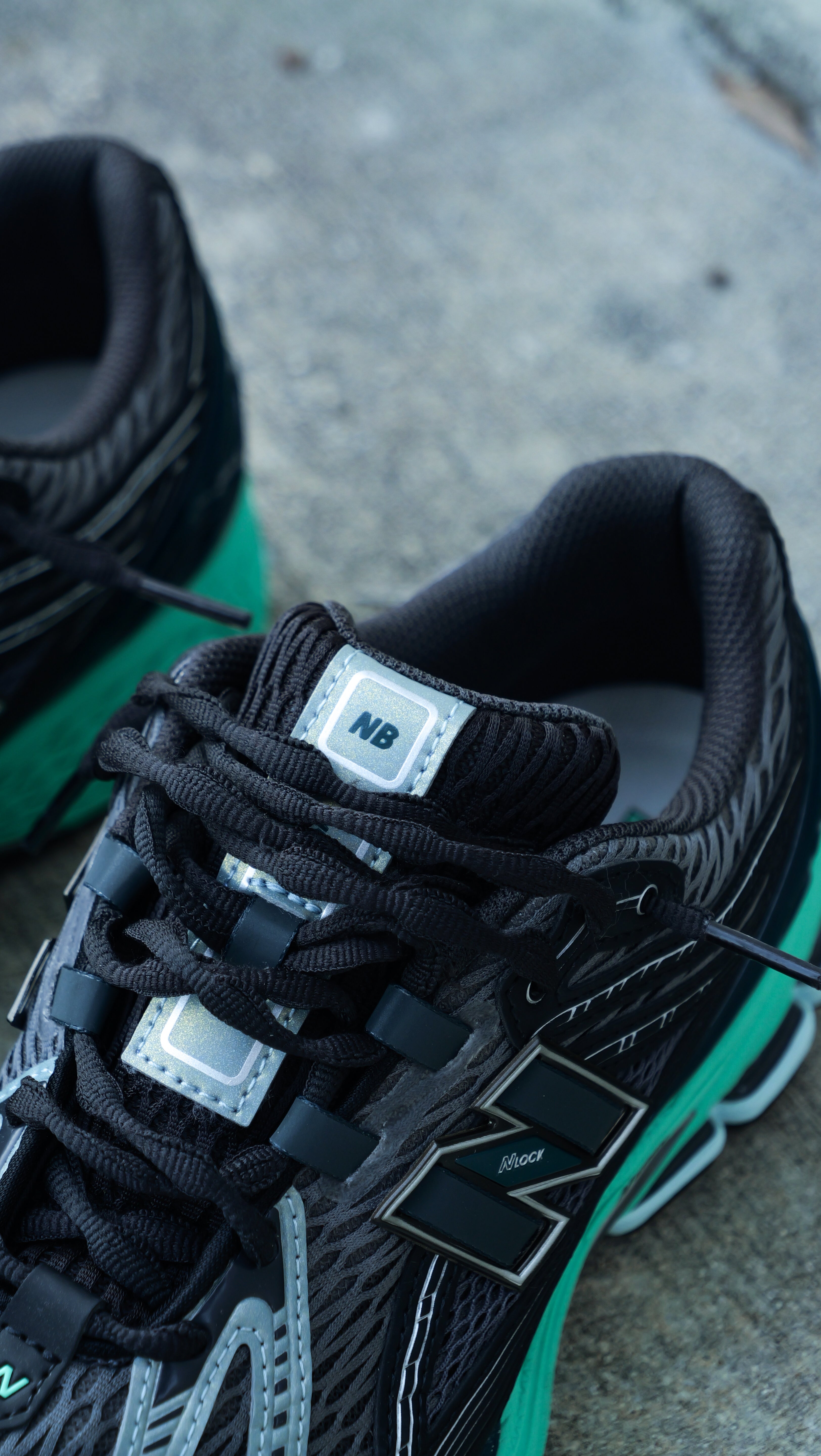 Mens New Balance 1906R (Grey/Green Glow) U19068O6