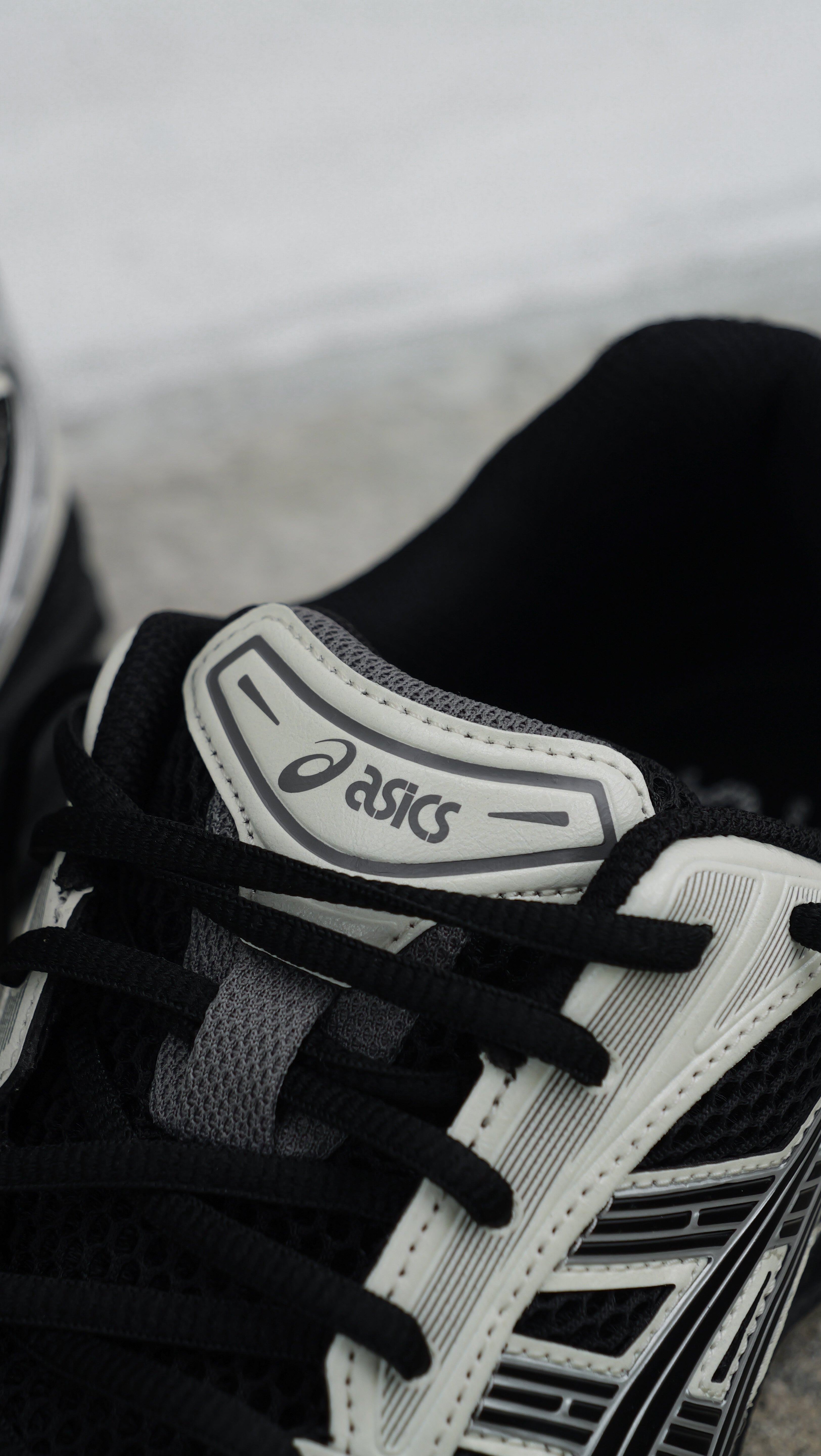 Mens Asics Gel-Kayano 14 (Black/Cream)