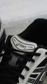 Mens Asics Gel-Kayano 14 (Black/Cream)