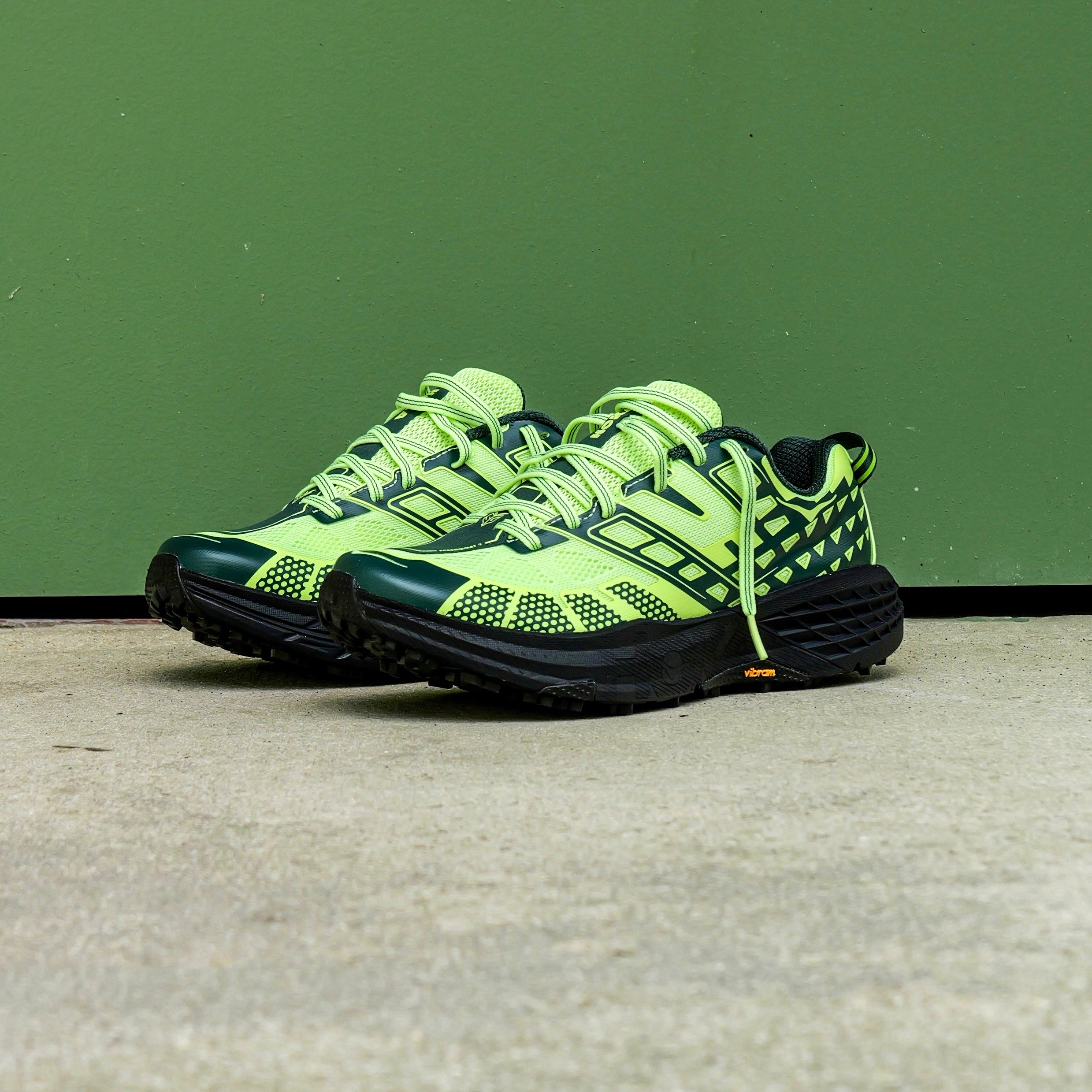 Hoka SpeedGoat 2 NZB (Neon Yuzu/Bay Leaf)