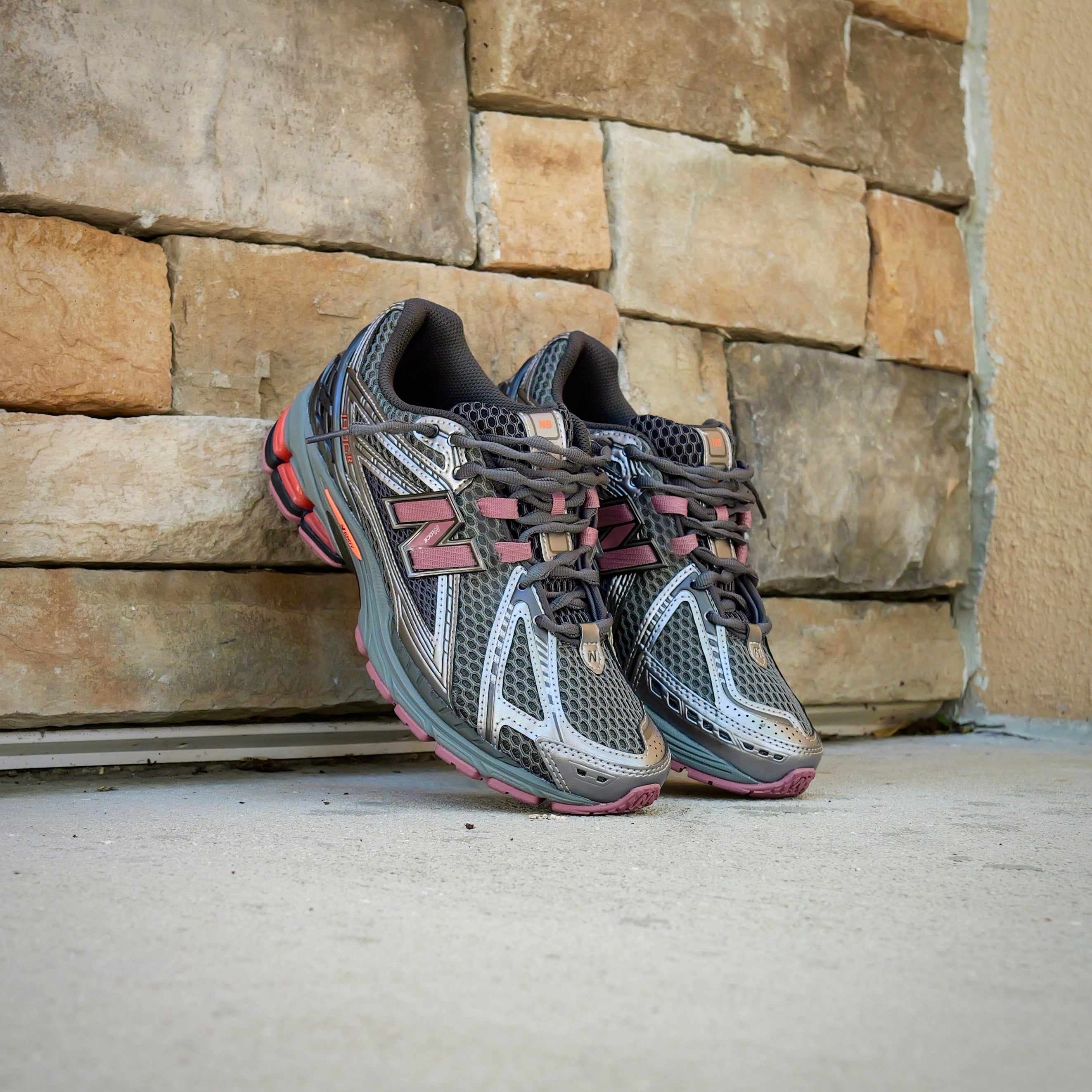 Mens New Balance 1906R (Metallic Rosewood) U190629R - New Balance