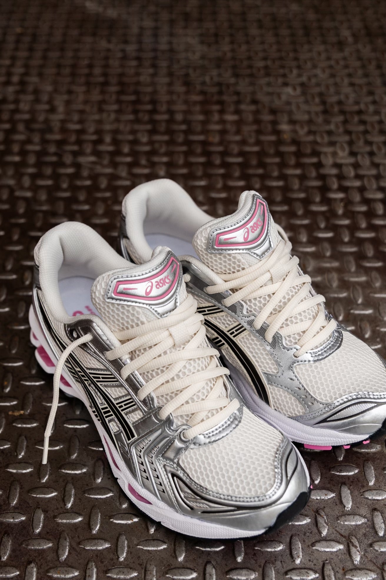 Mens Asics Gel-Kayano 14 (Cream/Sweet Pink) - VIP Asics