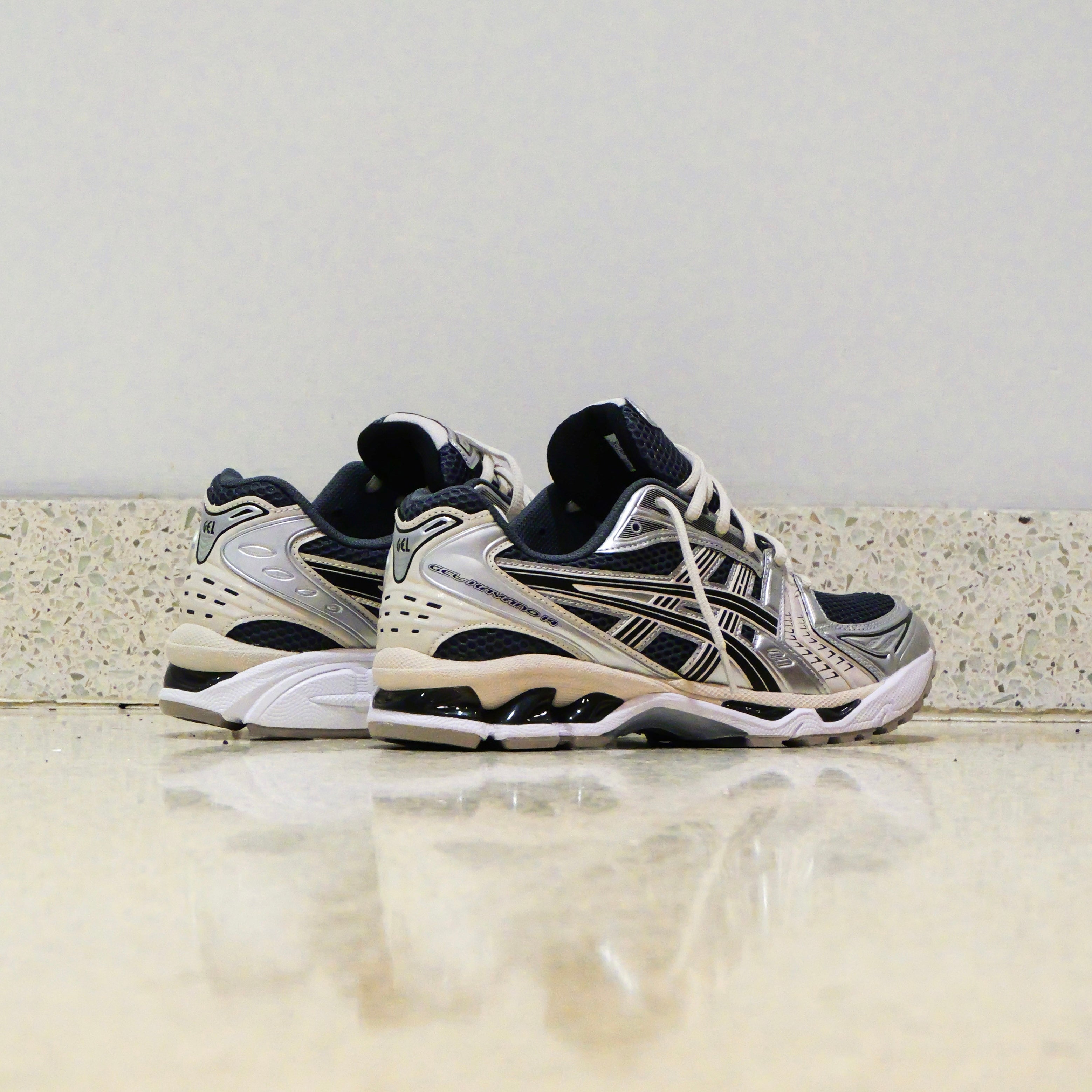 Mens Asics Gel-Kayano 14 (Carrier Grey/Black)